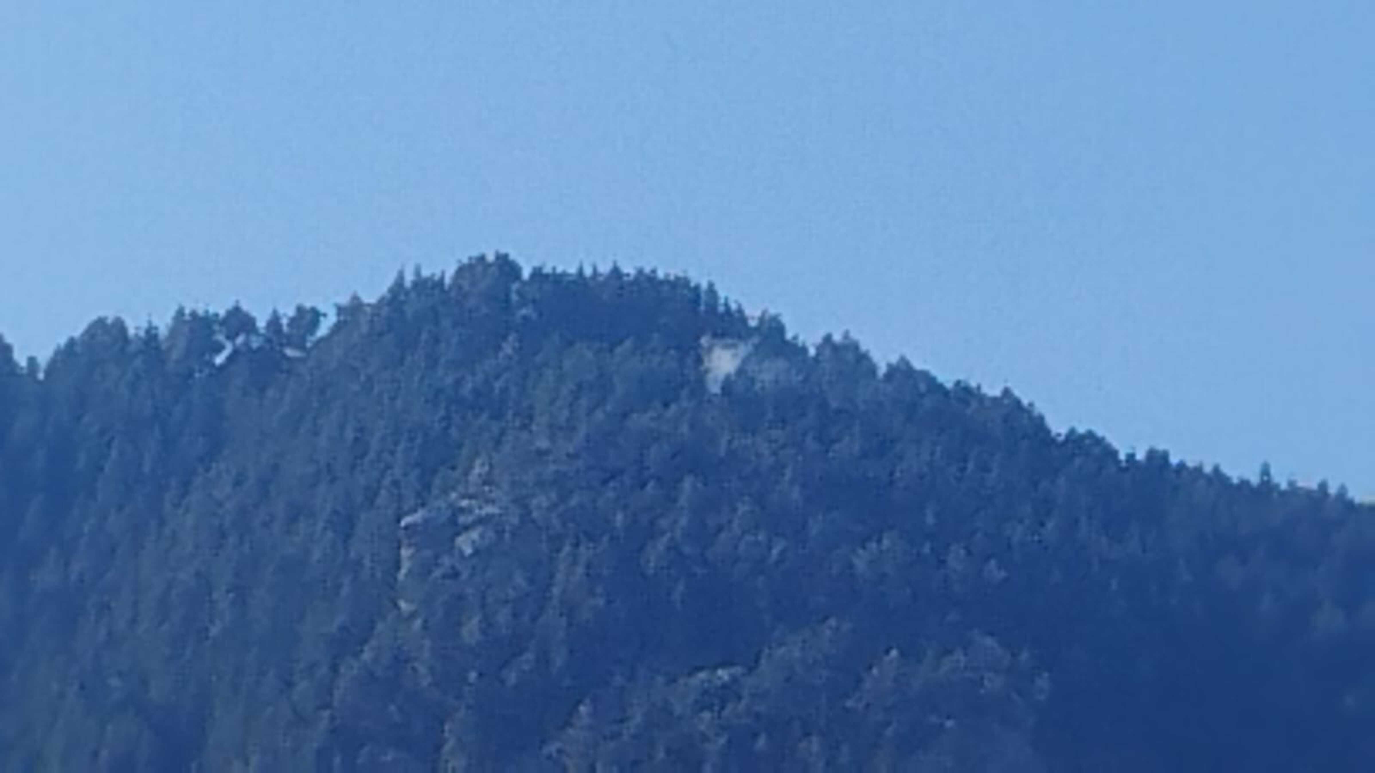 La petita fumera que es podia veure aquest matí provinent de l'incendi al coll de la Gallina.