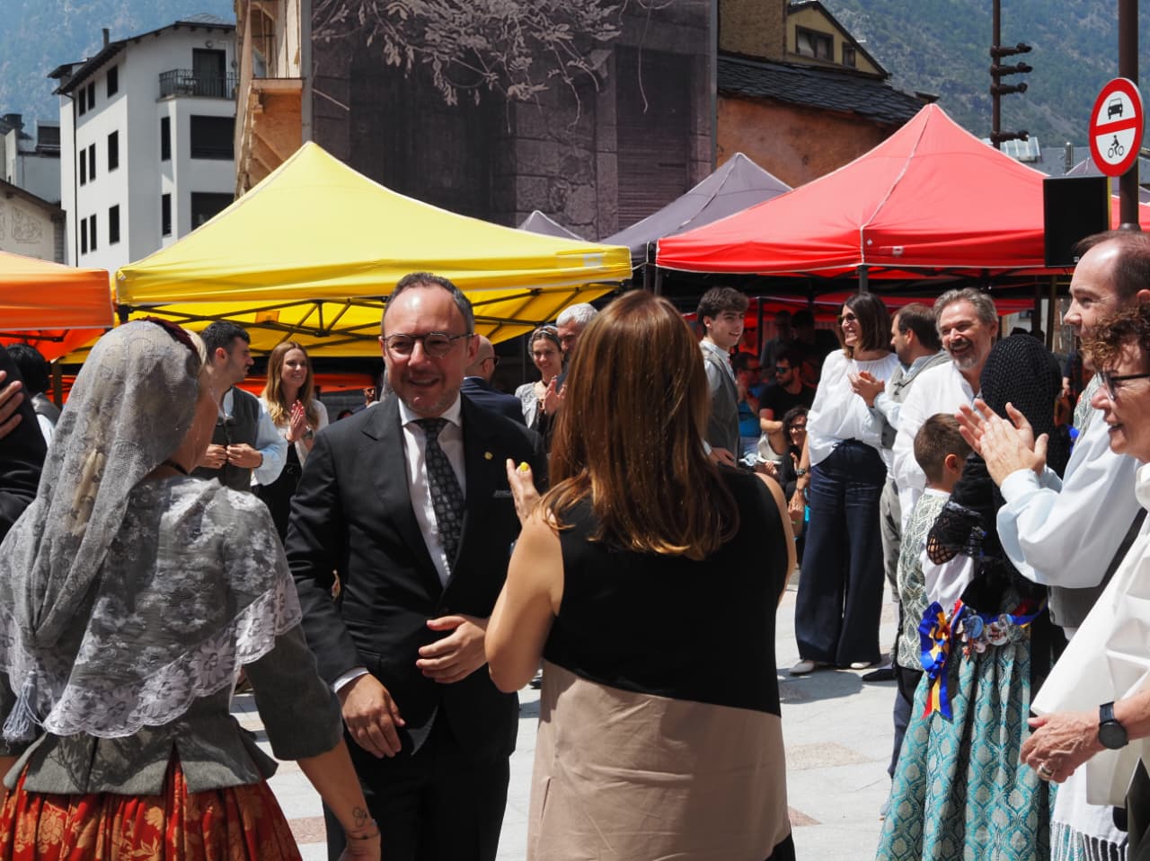 Xavier Espot durant el Ball de Santa Anna en el marc de la festa major d'Escaldes.