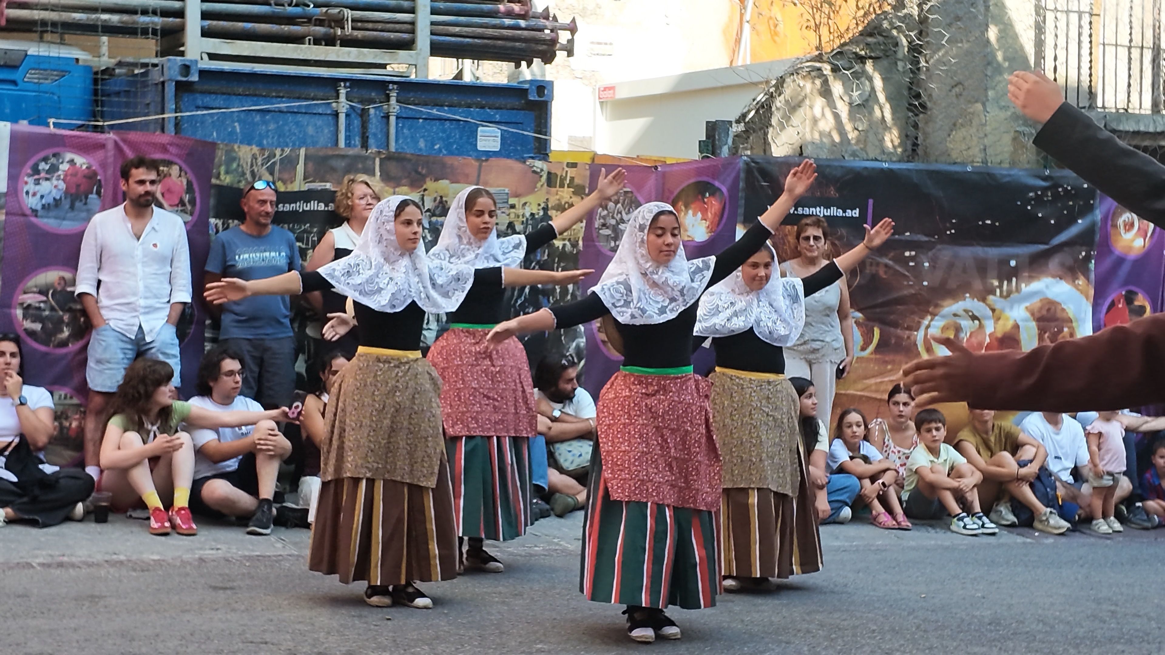 Una de les danses.