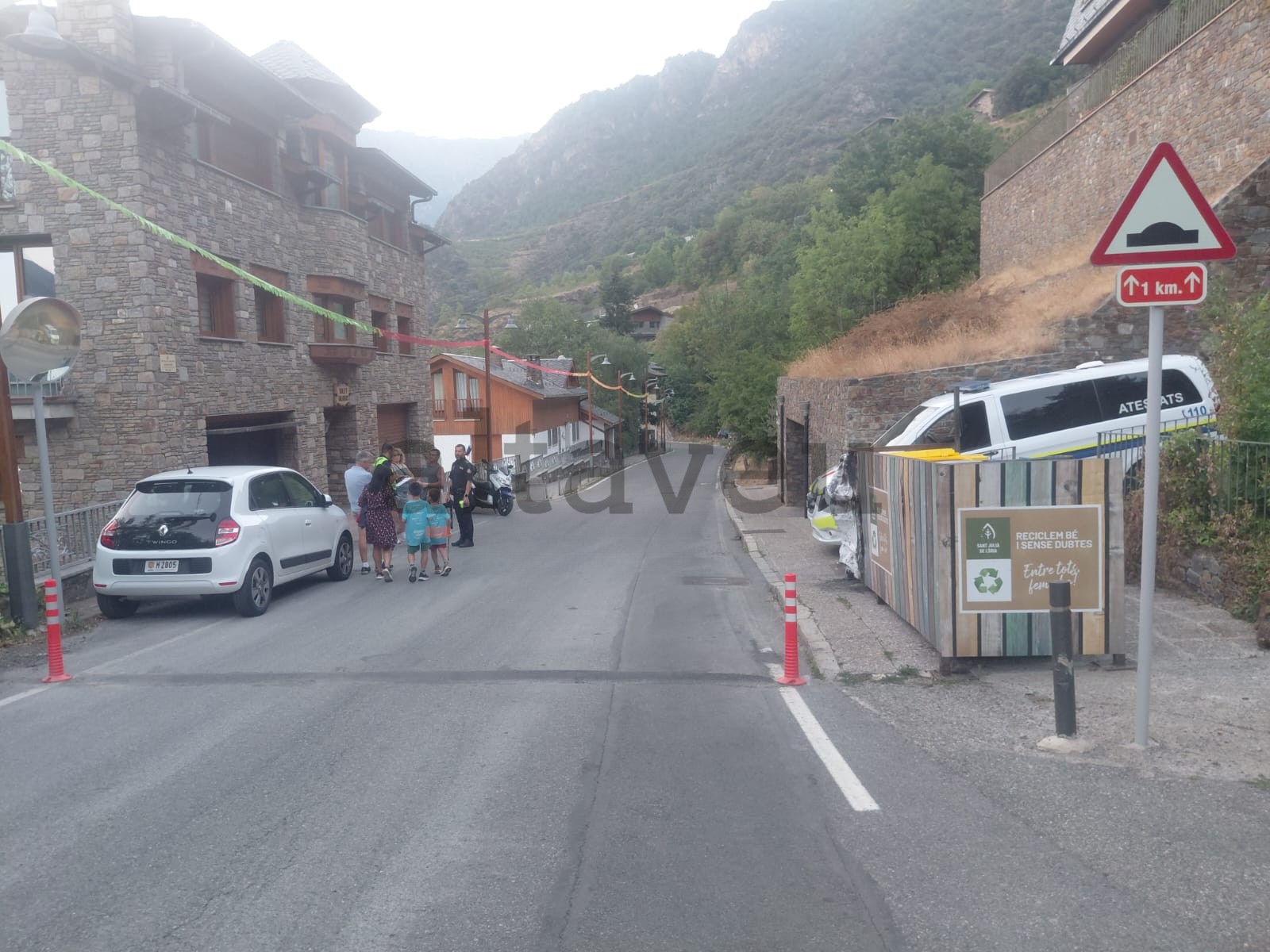 Una imatge de la banda just aquest dilluns després de l'accident.
