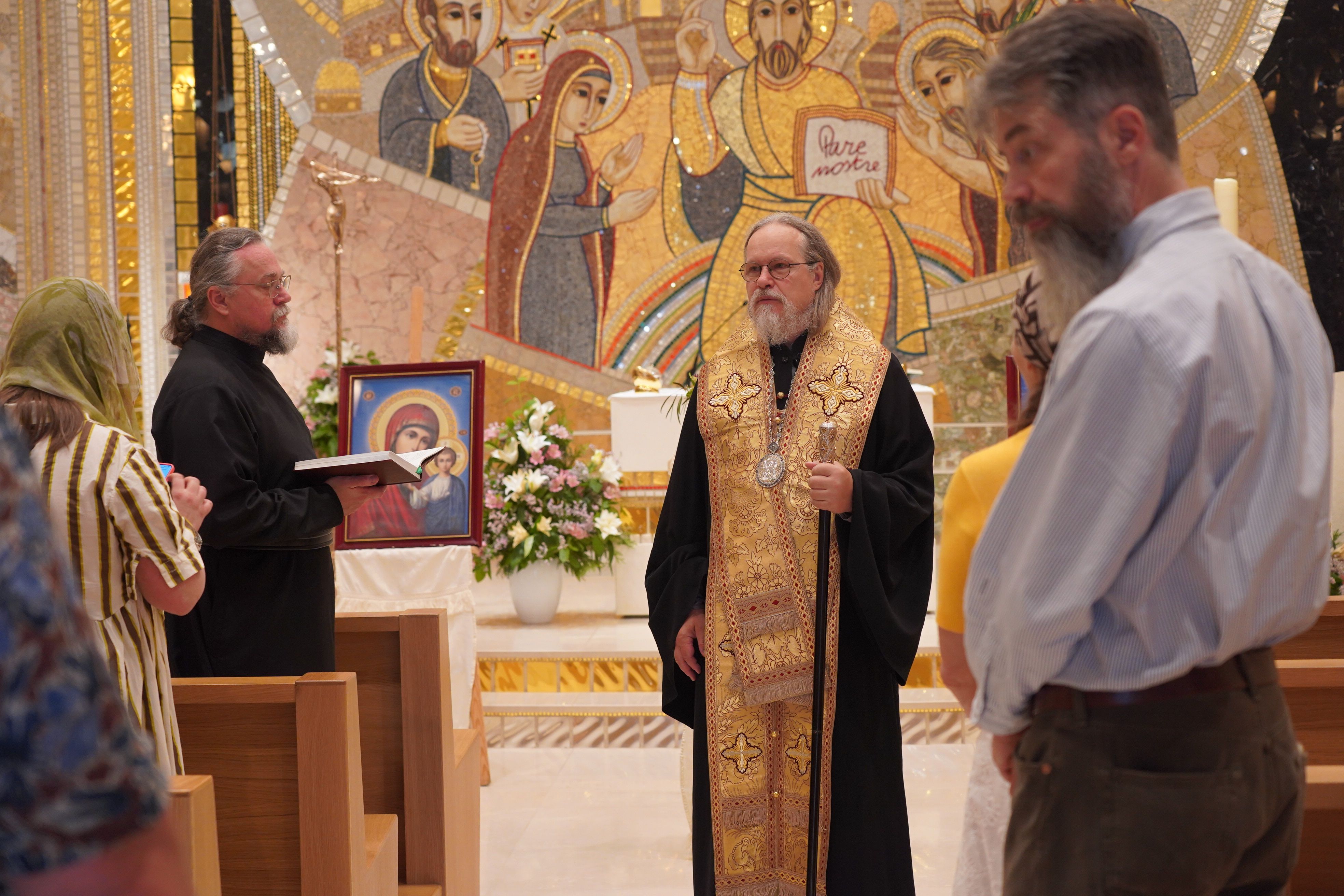 Visita del mitropolità Mark de l'Església ortodoxa russa. Visita del mitropolità Mark de l'Església ortodoxa russa.
