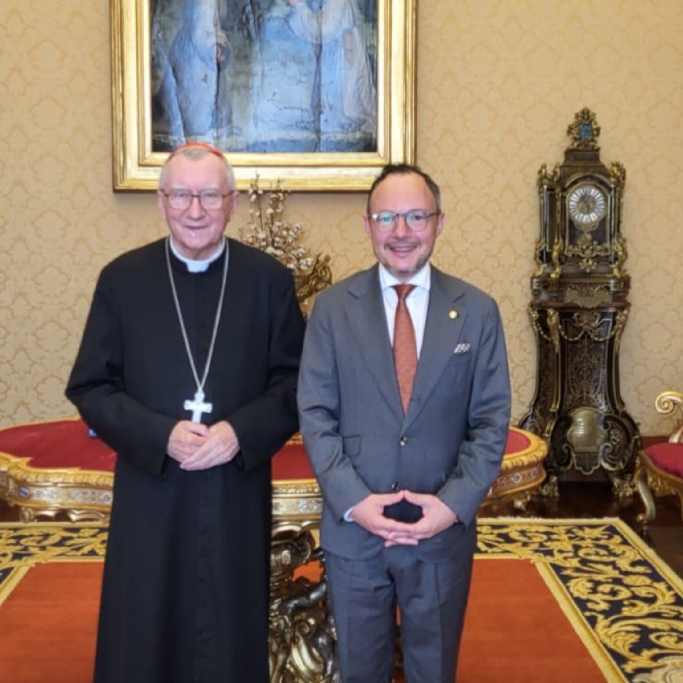 El cap de Govern, Xavier Espot, i el cardenal Pietro Parolin al Vaticà.