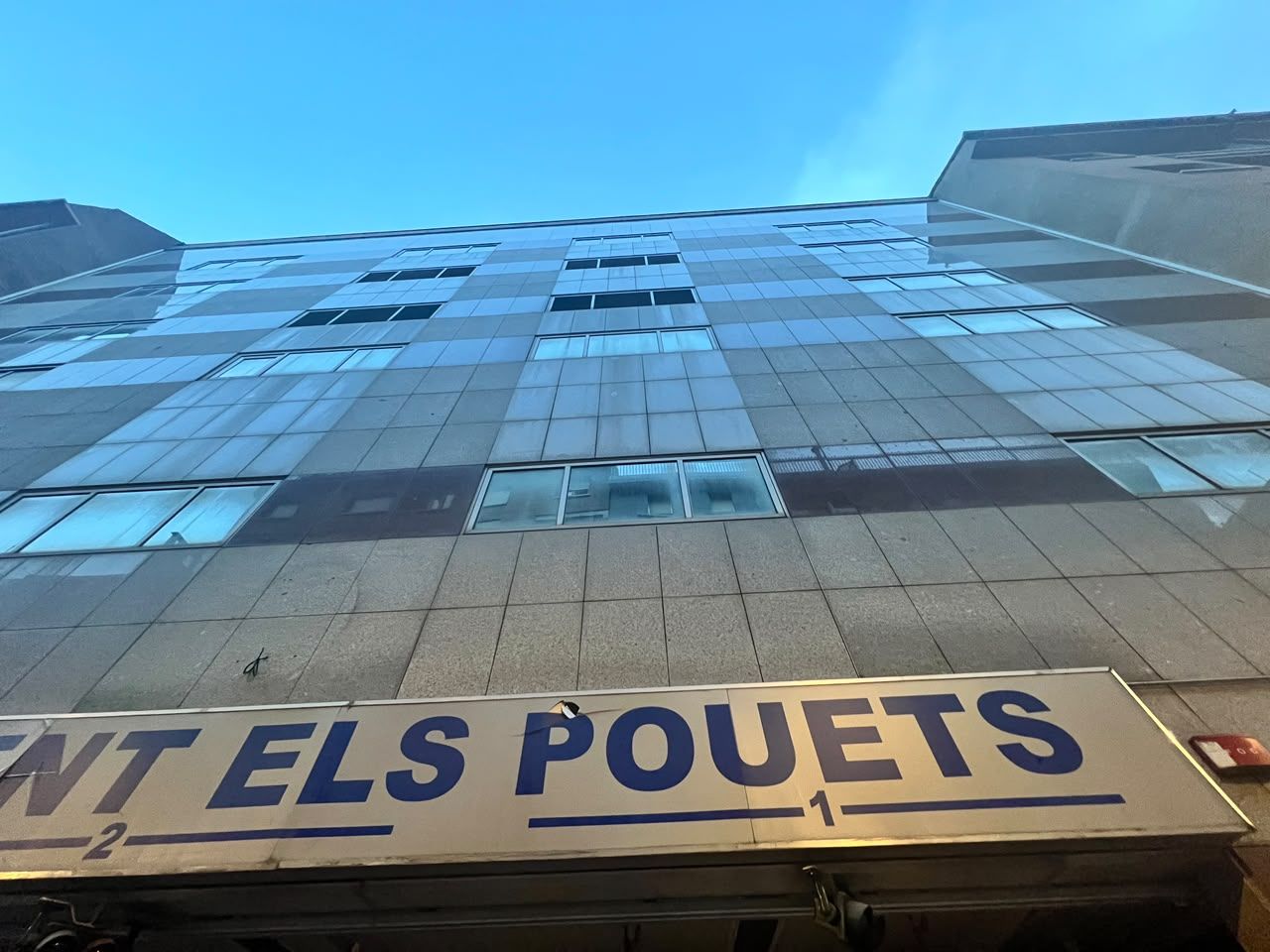Vista actual de l'aparcament dels Pouets. Vista actual de l'aparcament dels Pouets.