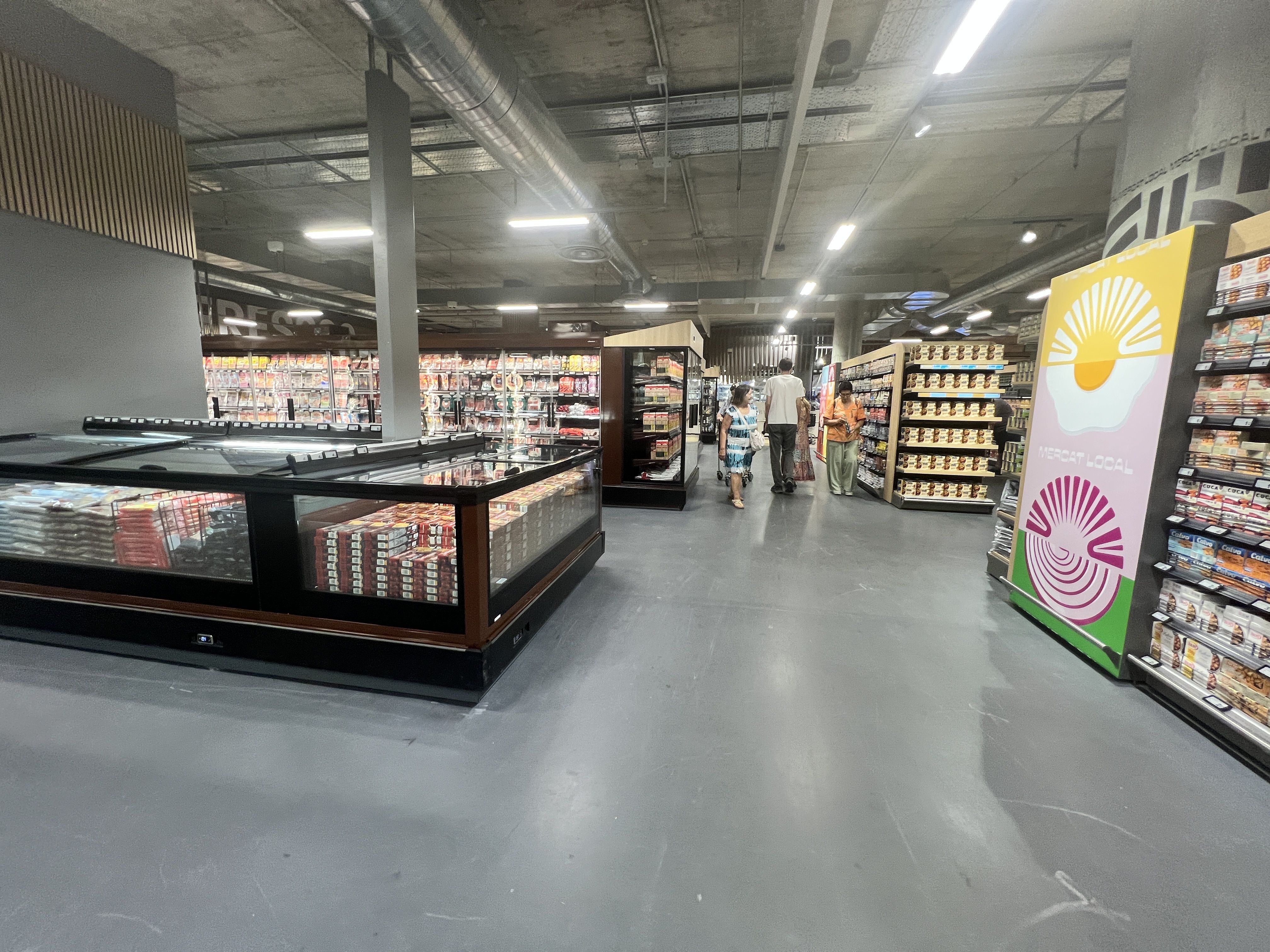 Nous espais de L.Eclerc Mercat Local. Nous espais de L.Eclerc Mercat Local.