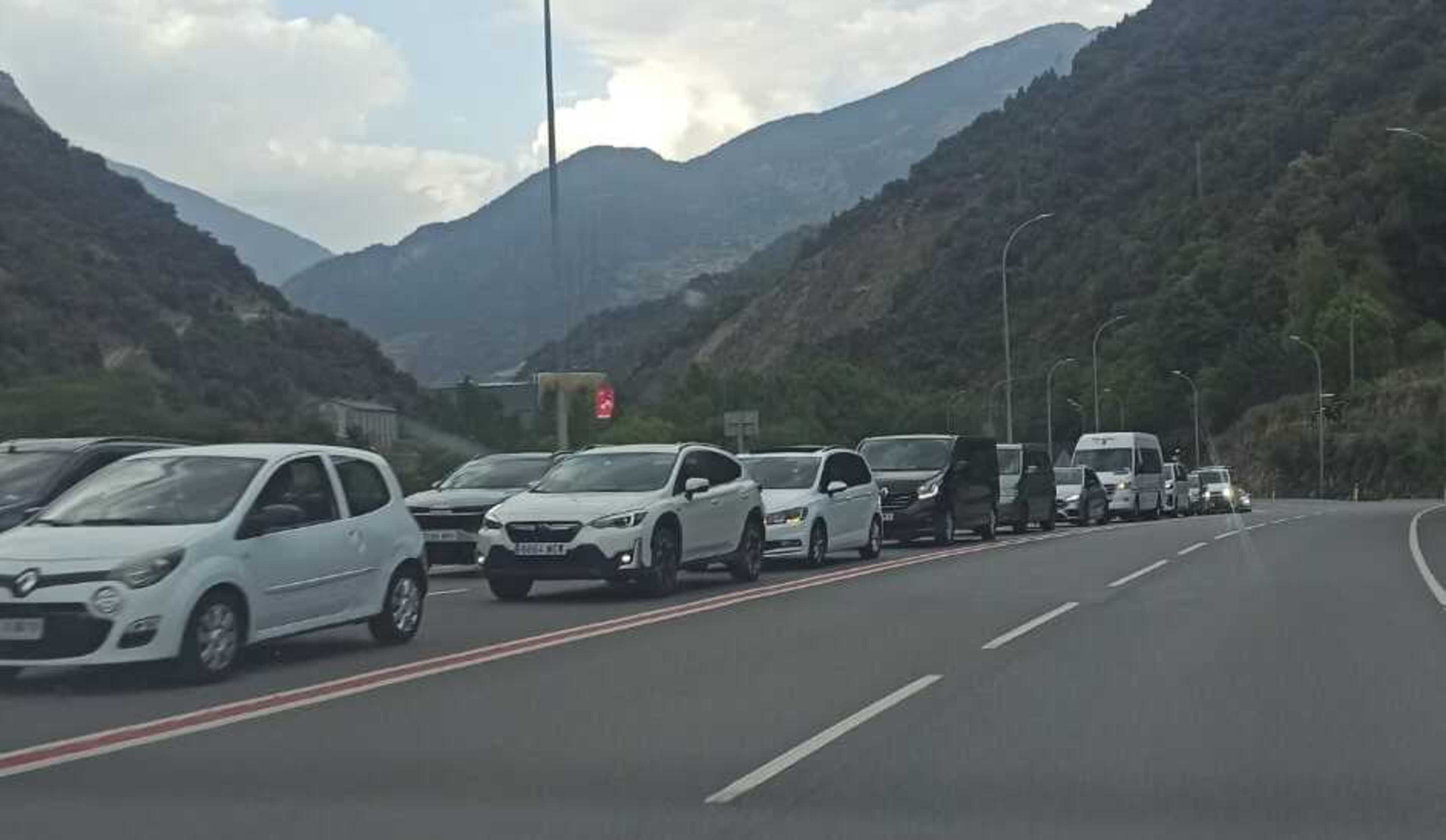 Cua de sortida aquesta tarda.