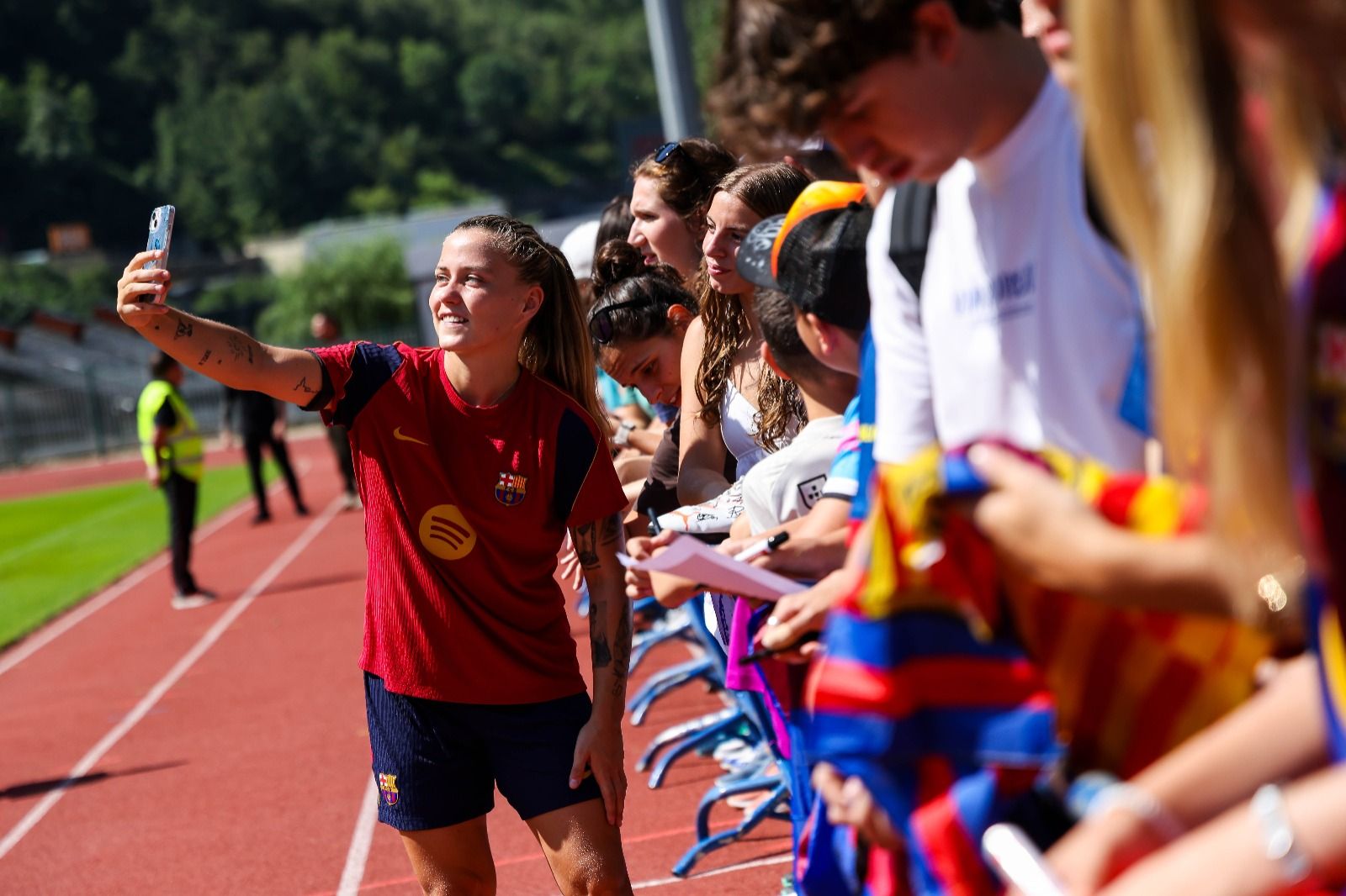 Les jugadores s'han mostrat molt properes al públic.