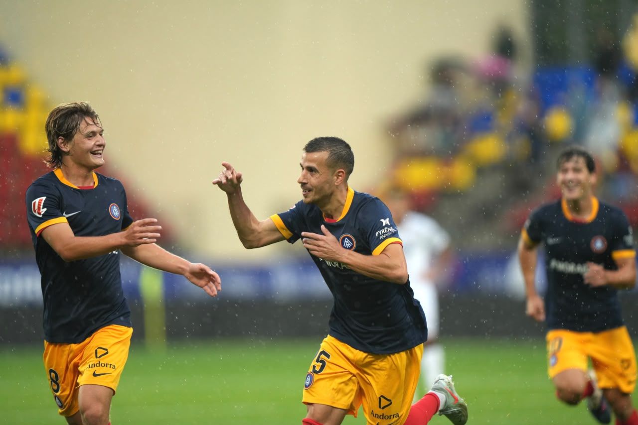 Jordi Cano celebrant el seu primer gol amb la samarreta de l'FC Andorra. 