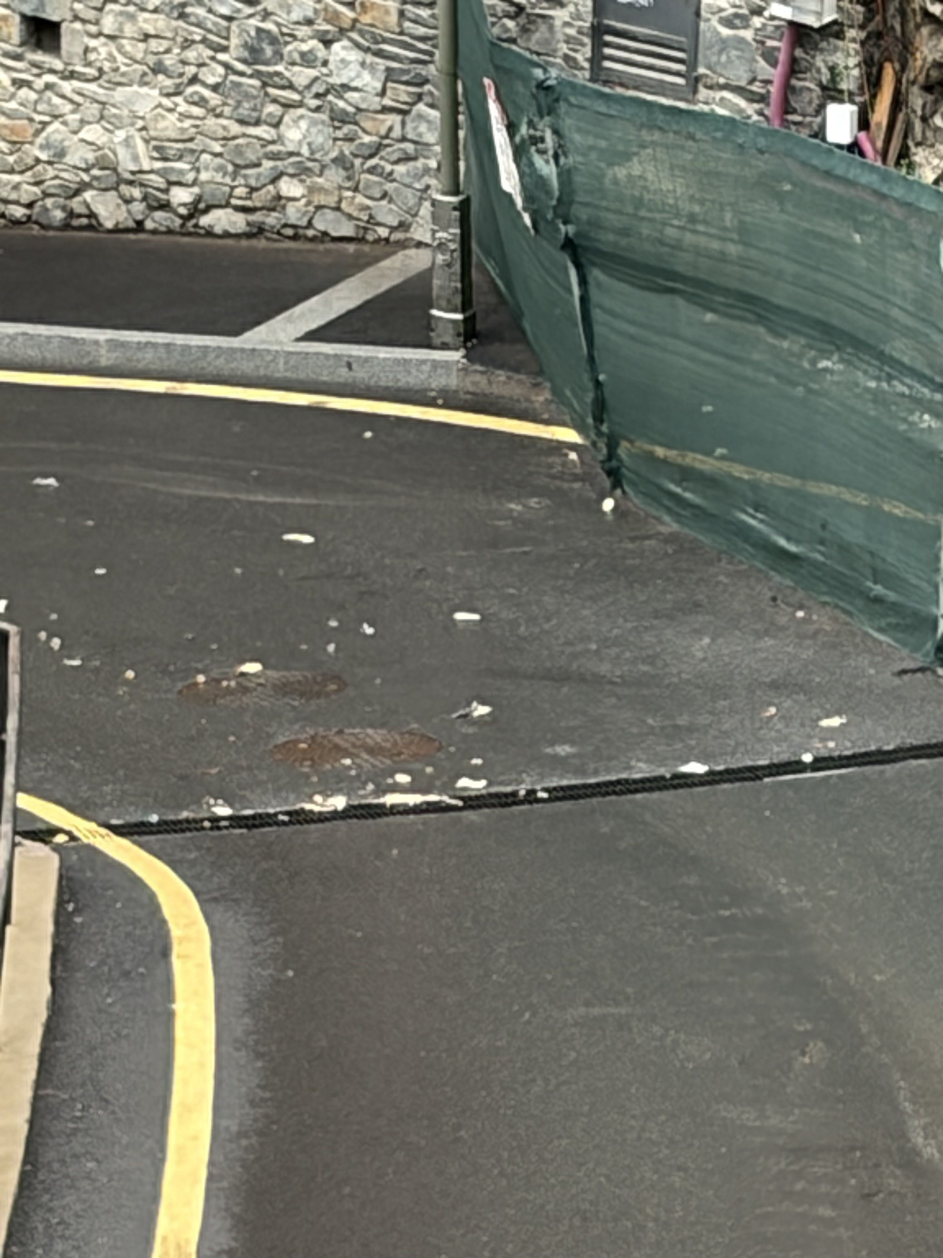 Així queda el carrer Tobira després d'un episodi de pluja intensa.