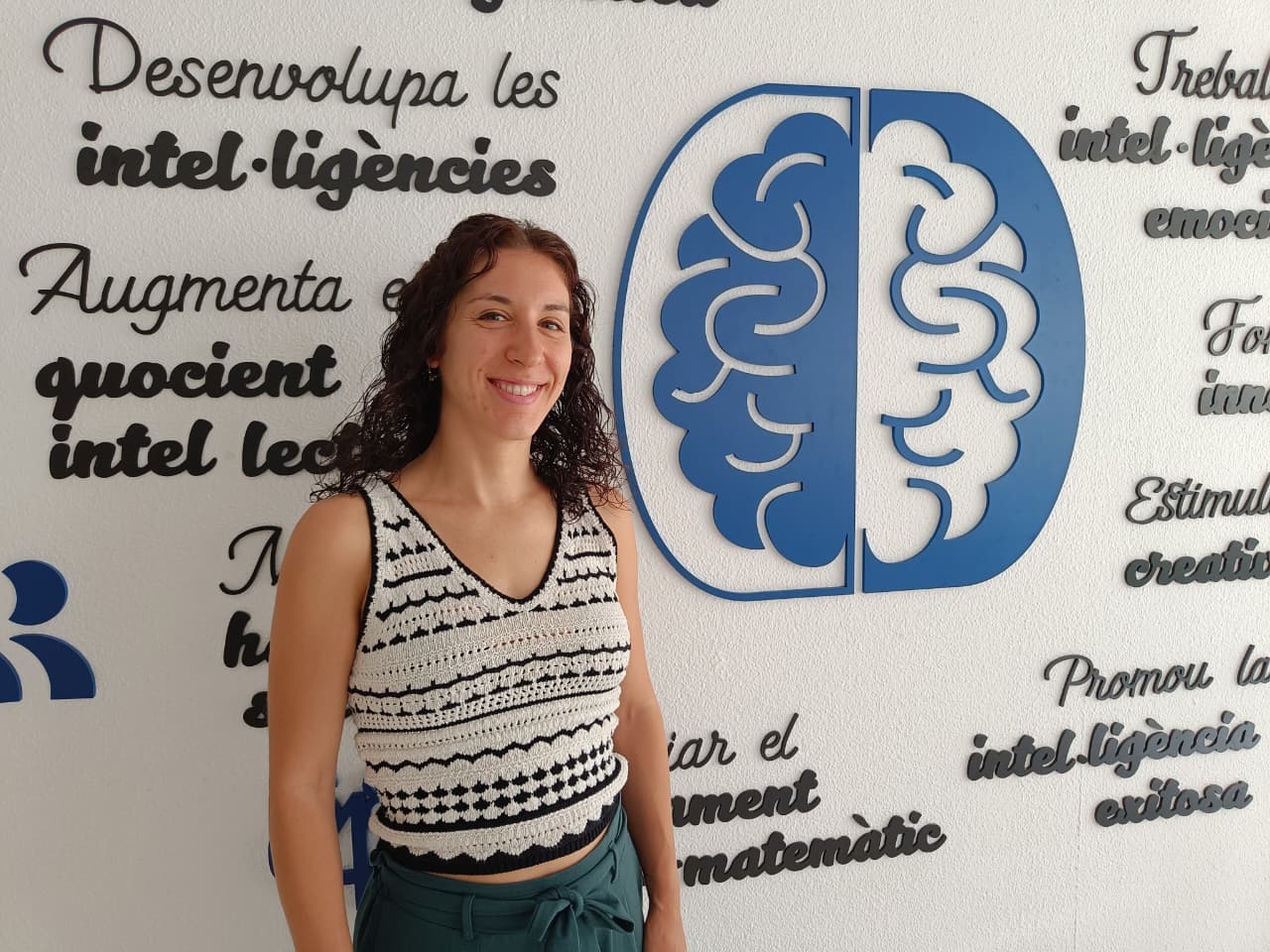 La psicòloga Mònica Garcia. // M. P. La portaveu del Sindicat, Rebeca Bonache.