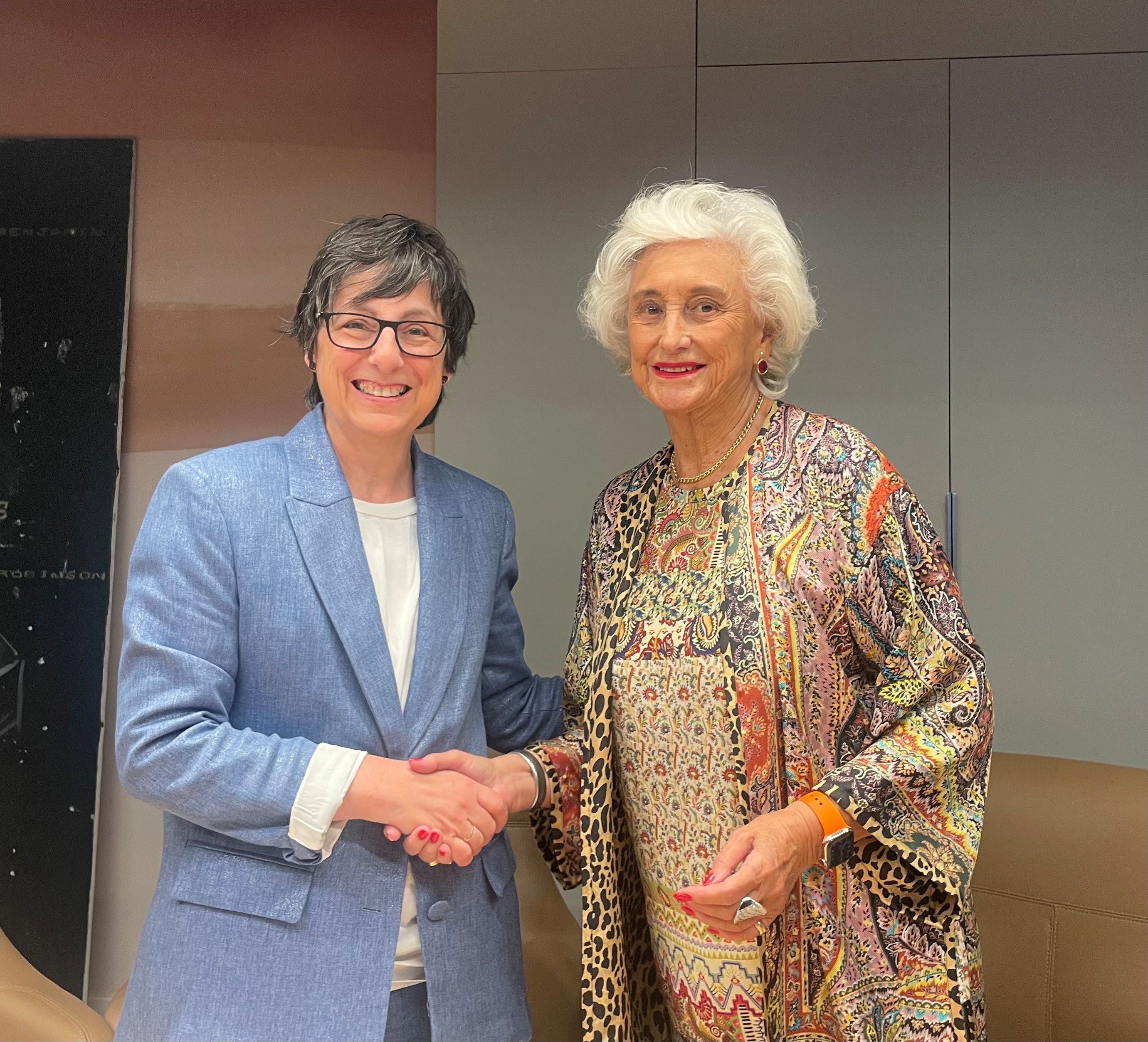 Marta Alberch, directora de l’INH i Roser Noguer, presidenta del Patronat de la Fundació Privada Família Cierco. Marta Alberch, directora de l’INH i Roser Noguer, presidenta del Patronat de la Fundació Privada Família Cierco.