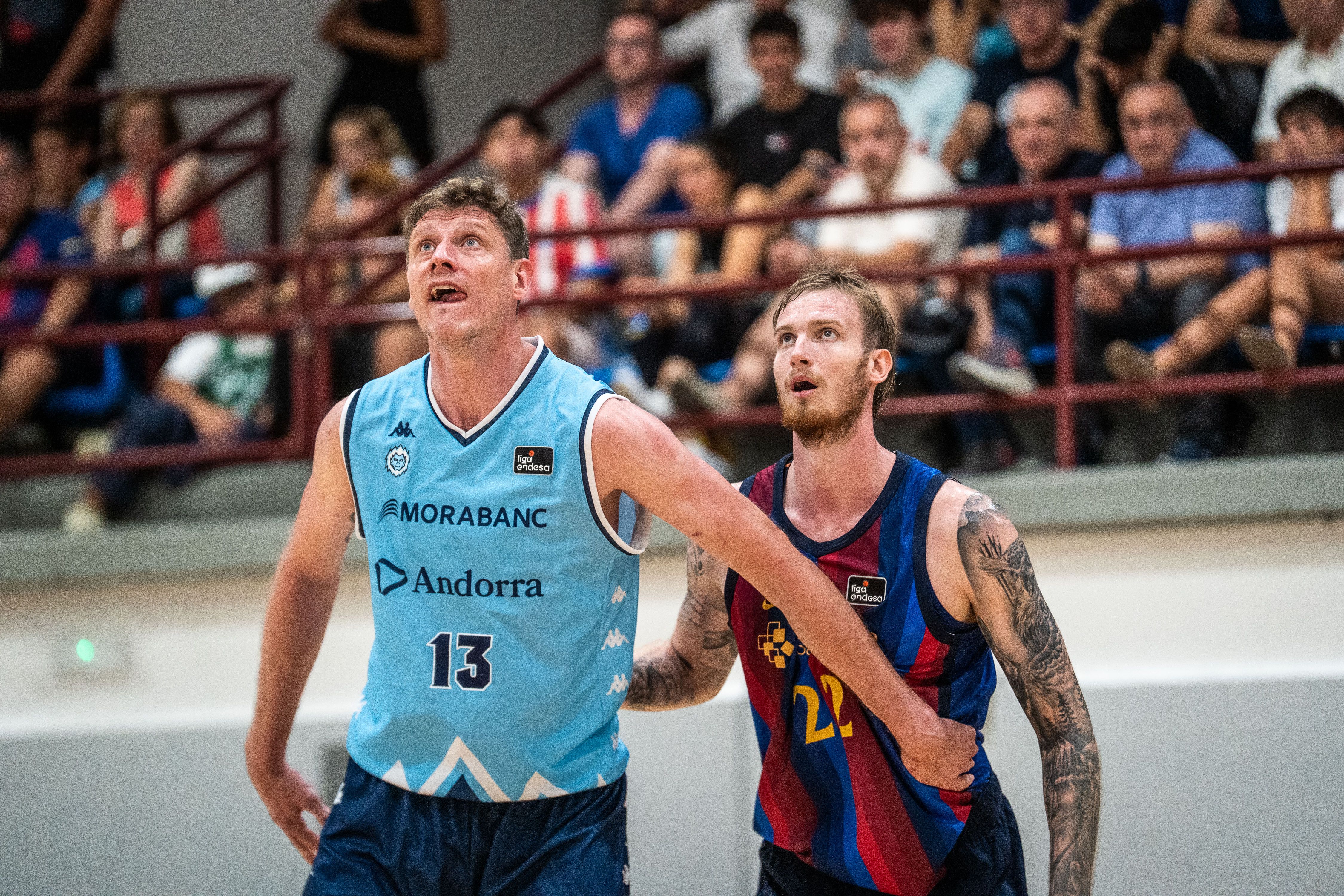 Pustovyi, en el debut d'aquesta pretemporada. La portaveu del Sindicat, Rebeca Bonache.