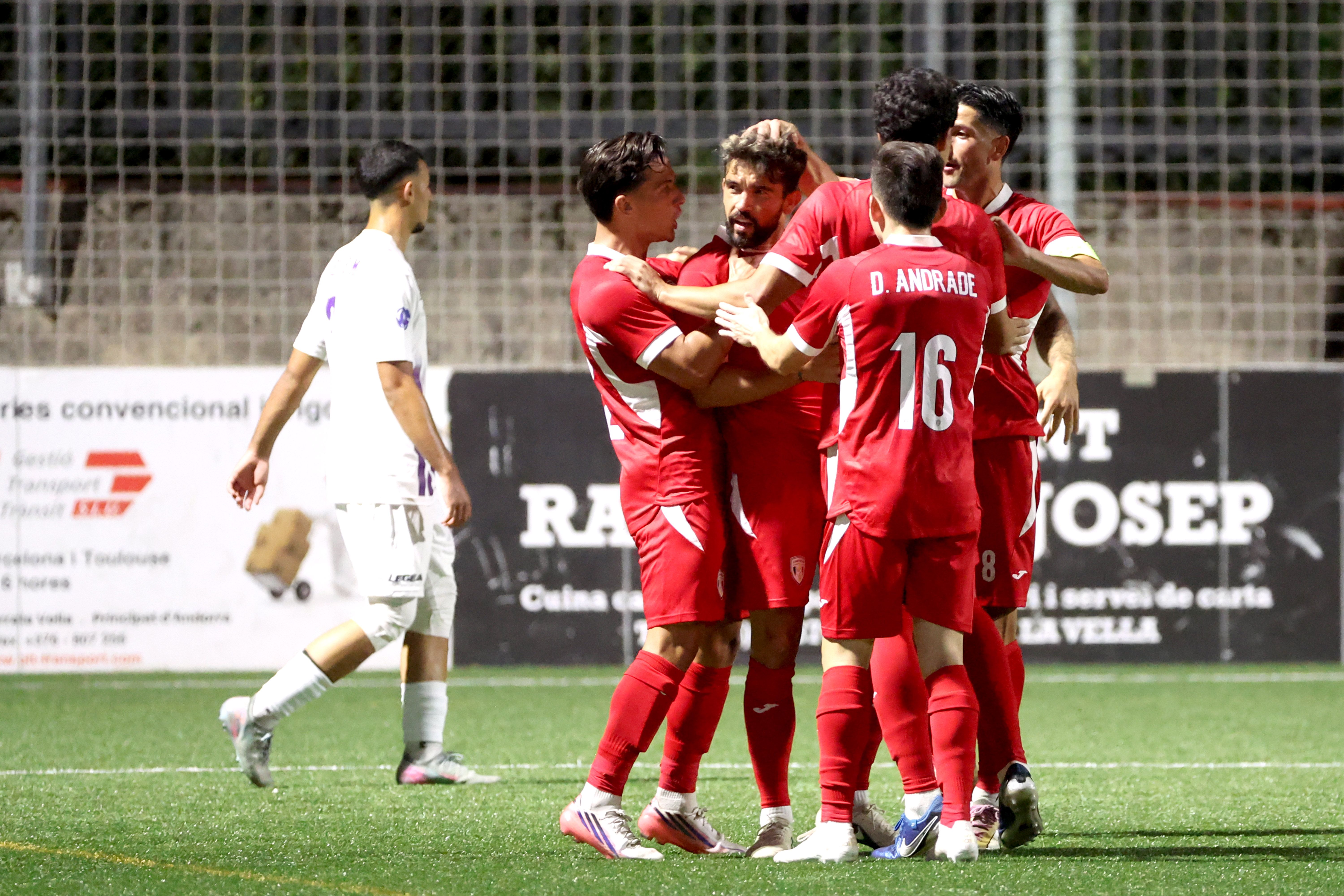 L'FC Santa Coloma ha aconseguit la golejada més important de la jornada. 