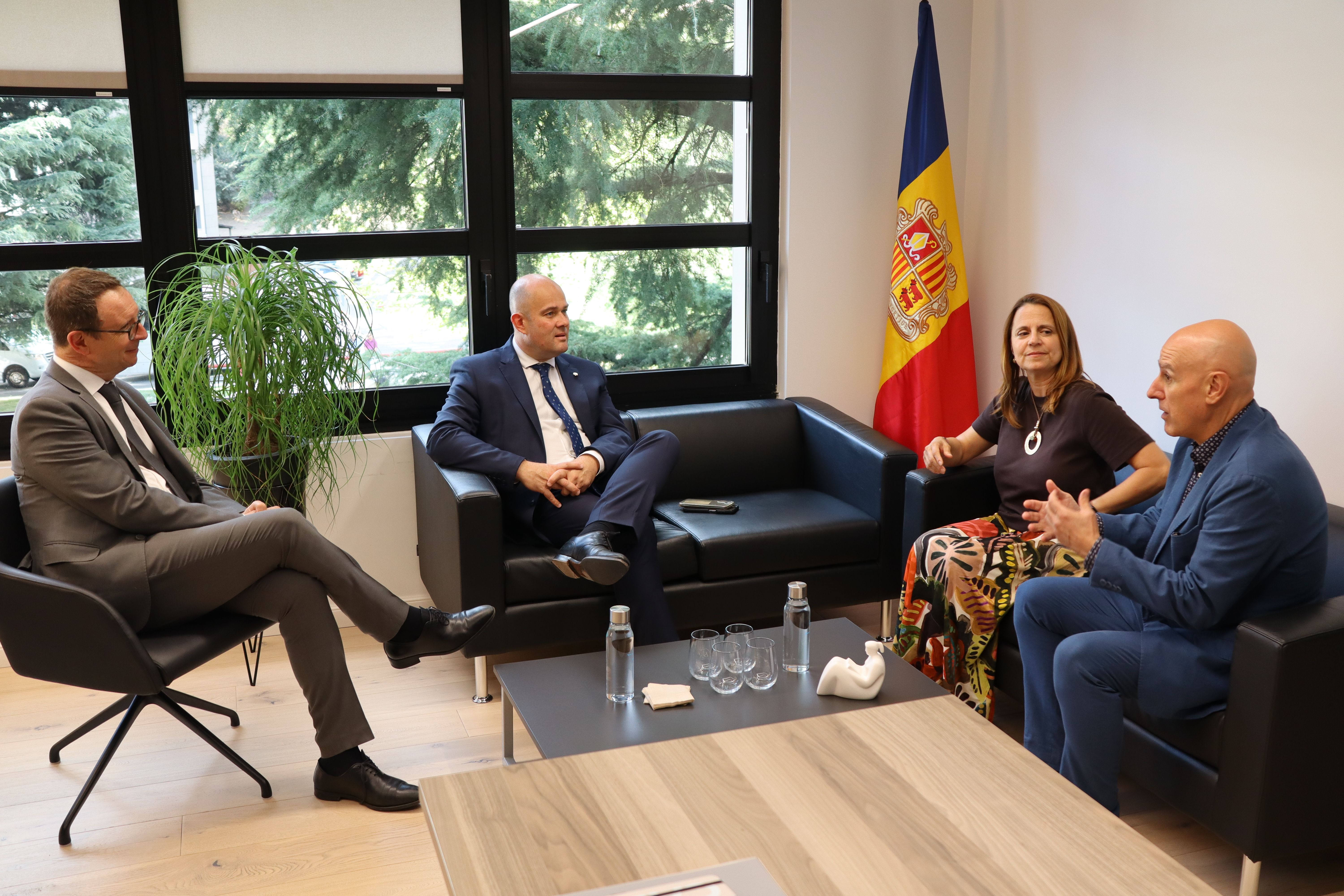 El nou representant personal del Copríncep francès, Frédéric Rose, visita el comú d’Escaldes.