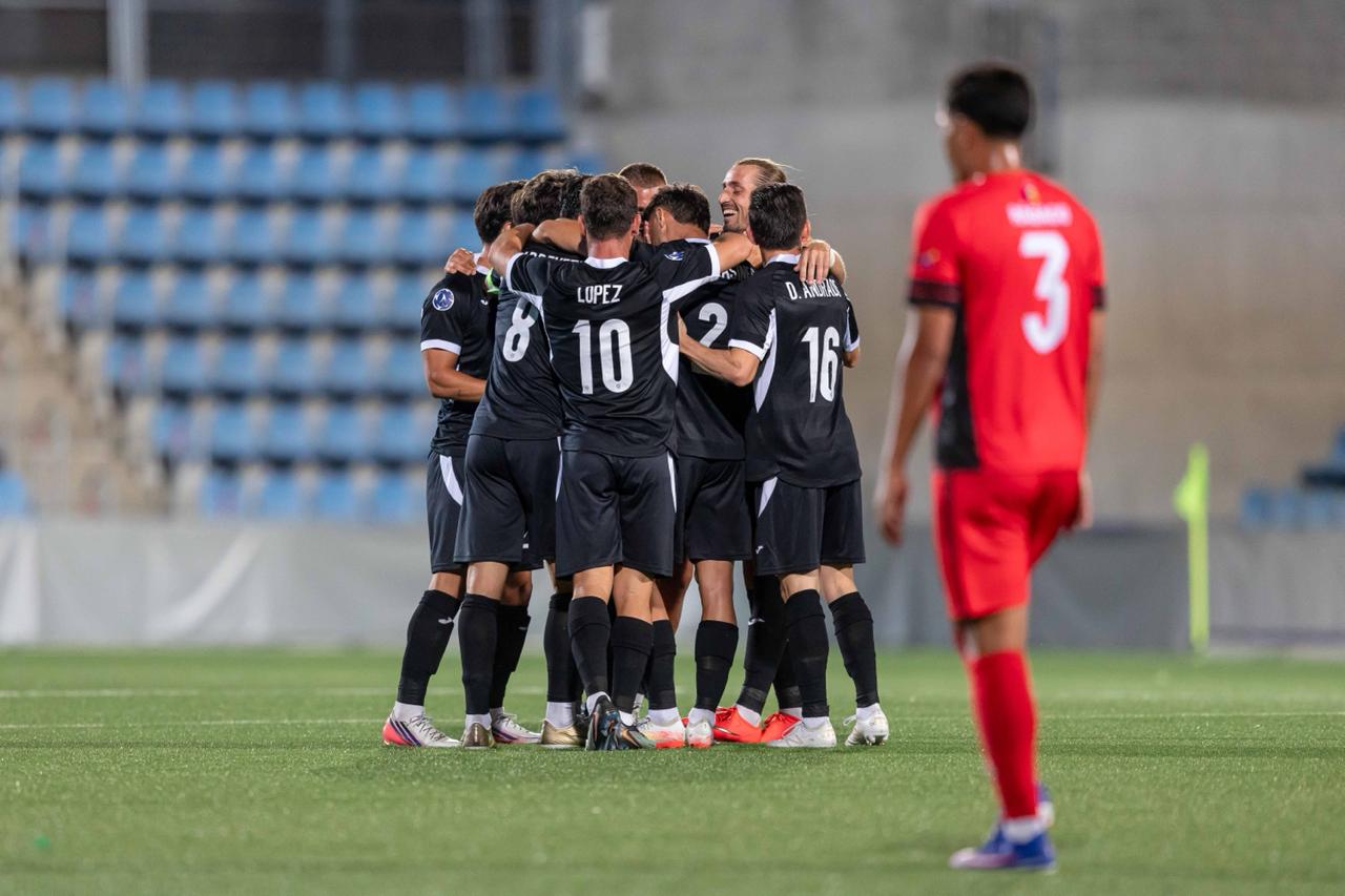 Segona victòria còmode per als colomencs, aquesta jornada de negre.