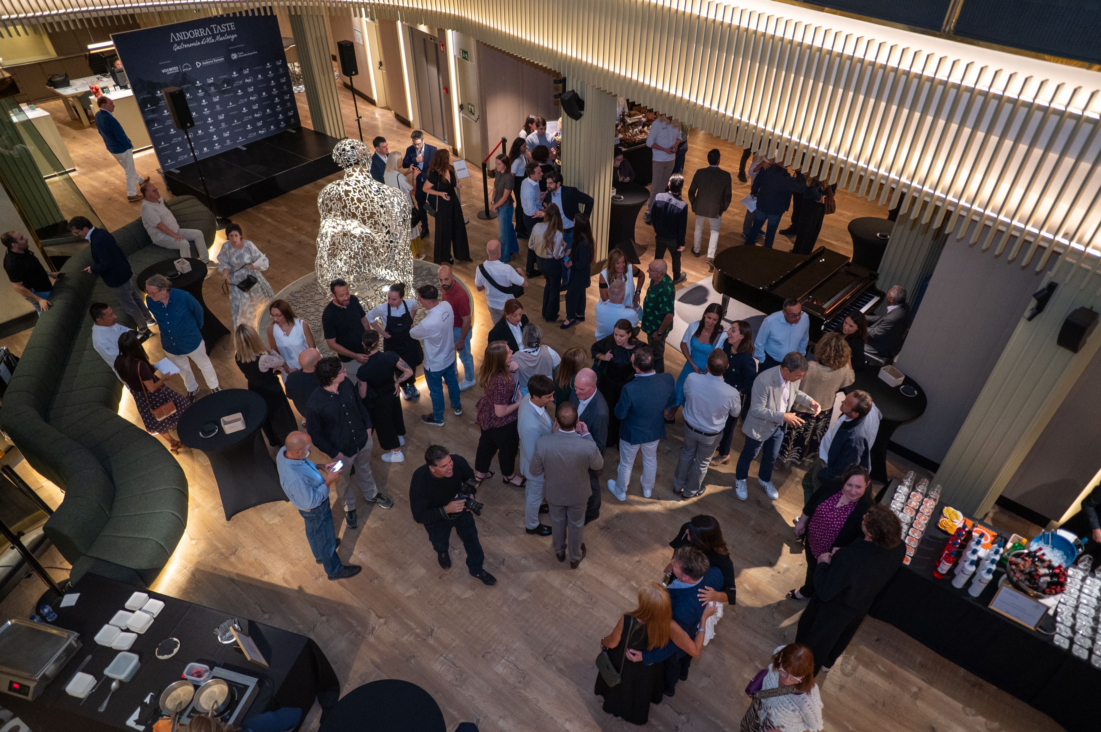 El Grand Plaza acull el sopar que serveix per posar en marxa la cinquena edició de l’Andorra Taste.