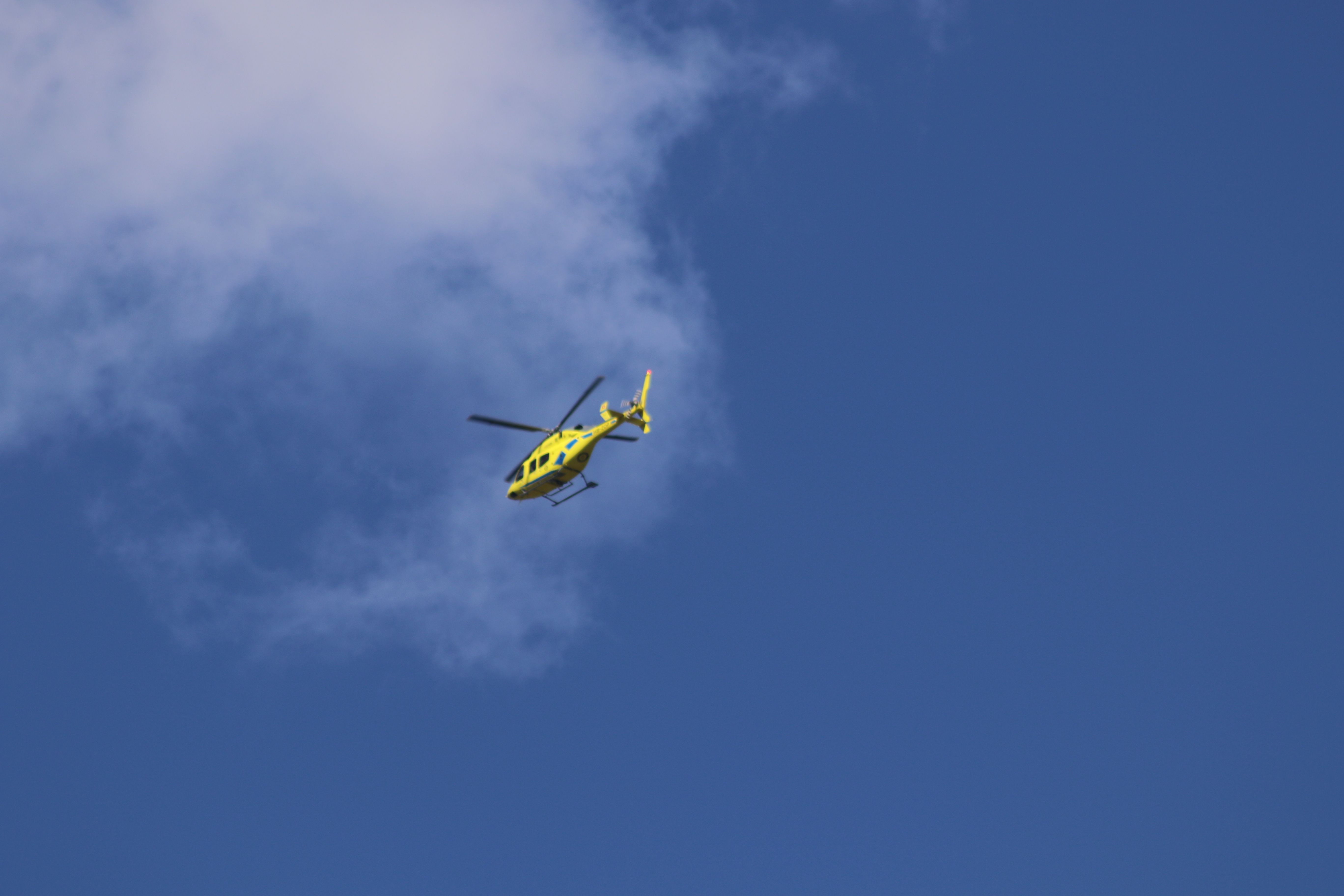 L'helicòpter que ha participat en la recuperació del cos després de la intervenció.