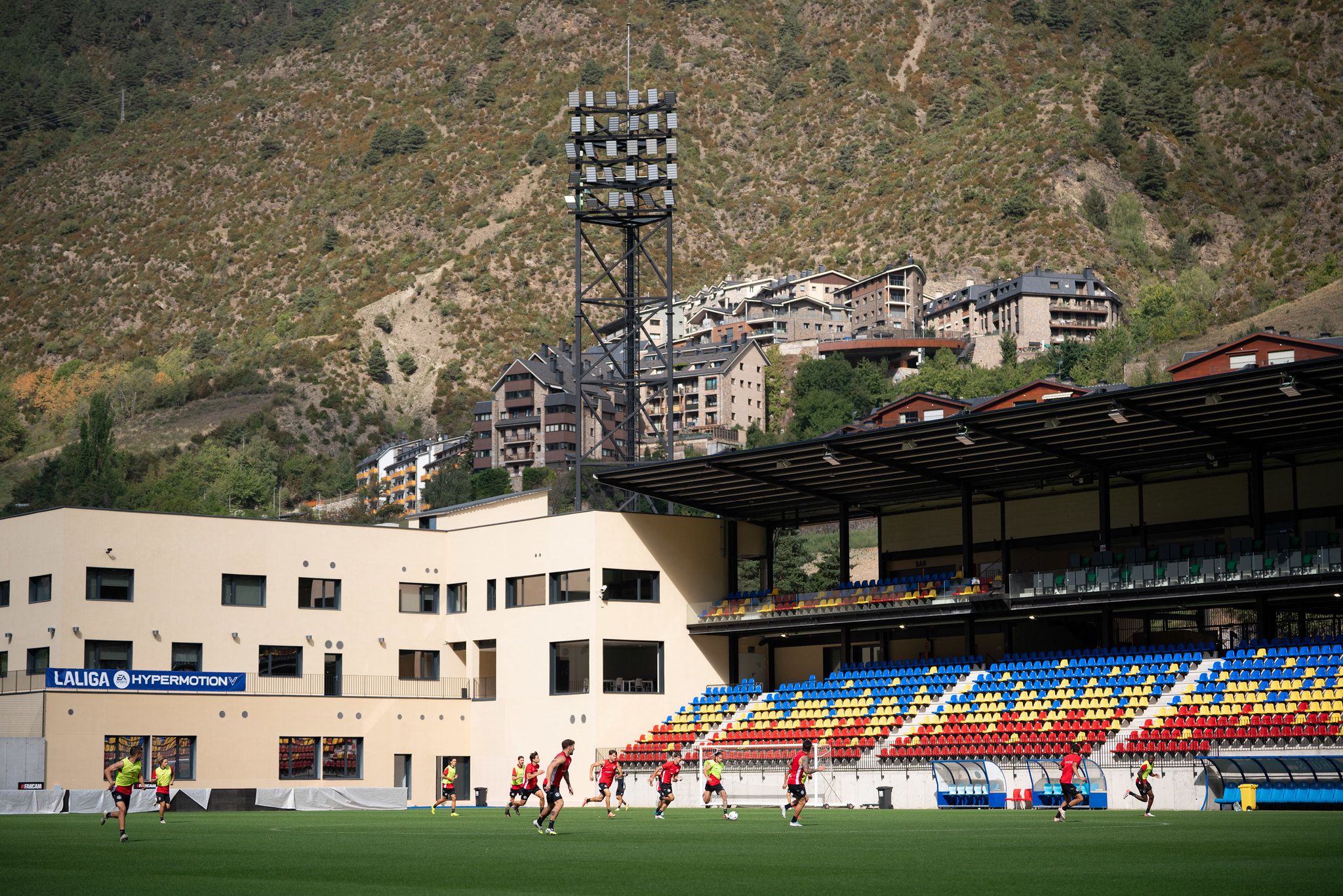 El Nou Estadi de la FAF vol tornar a veure els tricolors endur-se els tres punts. La portaveu del Sindicat, Rebeca Bonache.