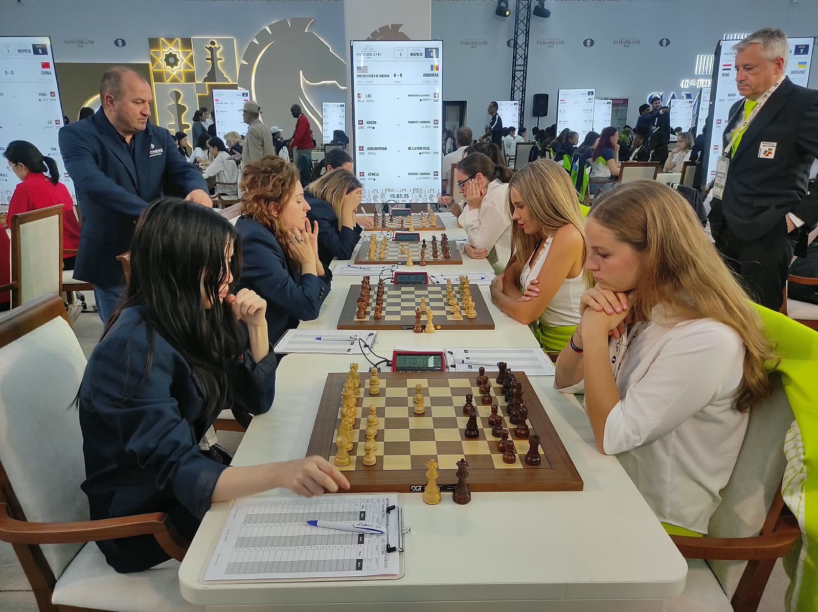 L'equip femení està format per Andrea Henderson, Júlia Muratet, Ariadna de la Riva, Alexandra Muratet i Sílvia Real. La portaveu del Sindicat, Rebeca Bonache.