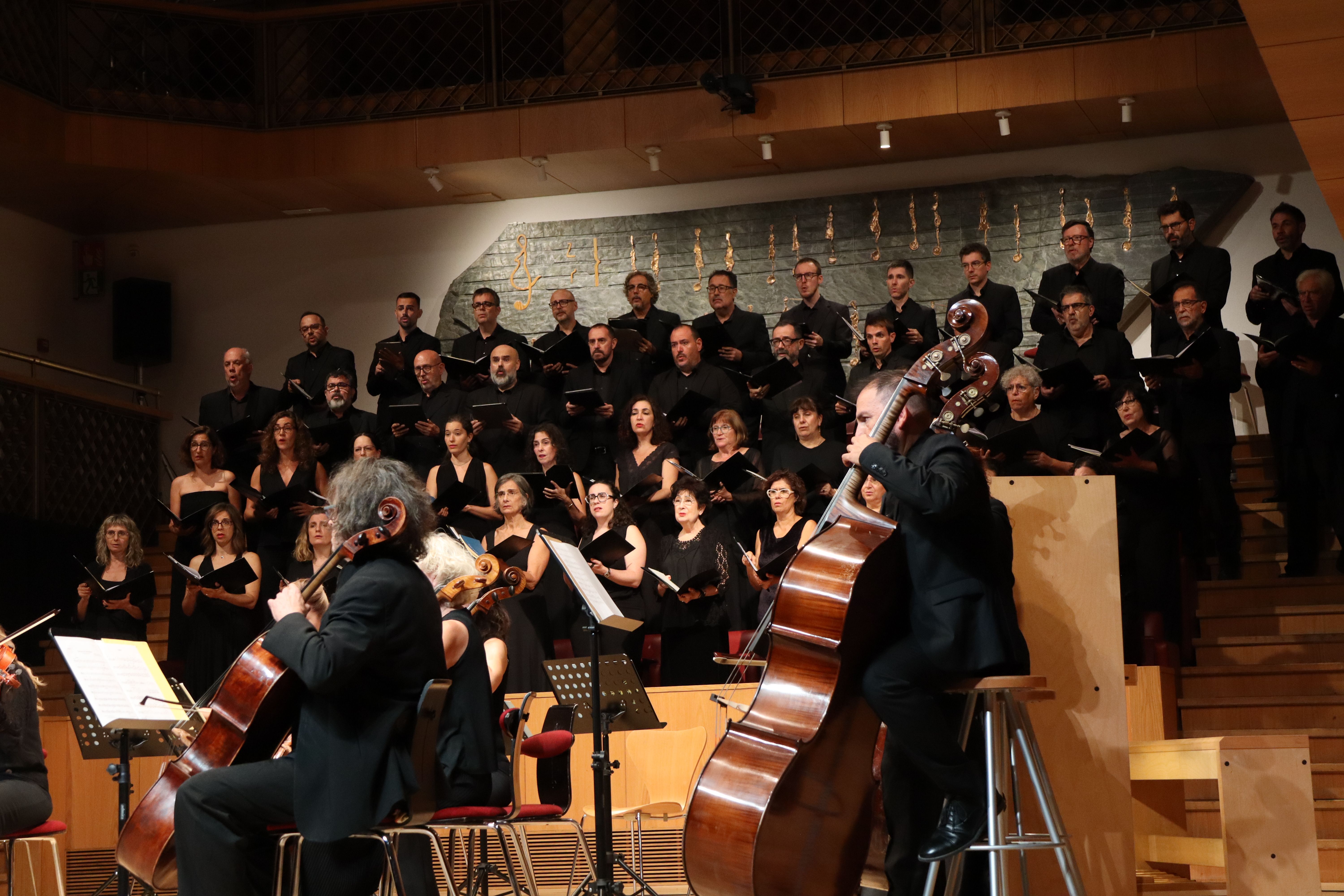 L’ ONCA dona el tret de sortida a la temporada amb un concert que incideix en l’escolta.