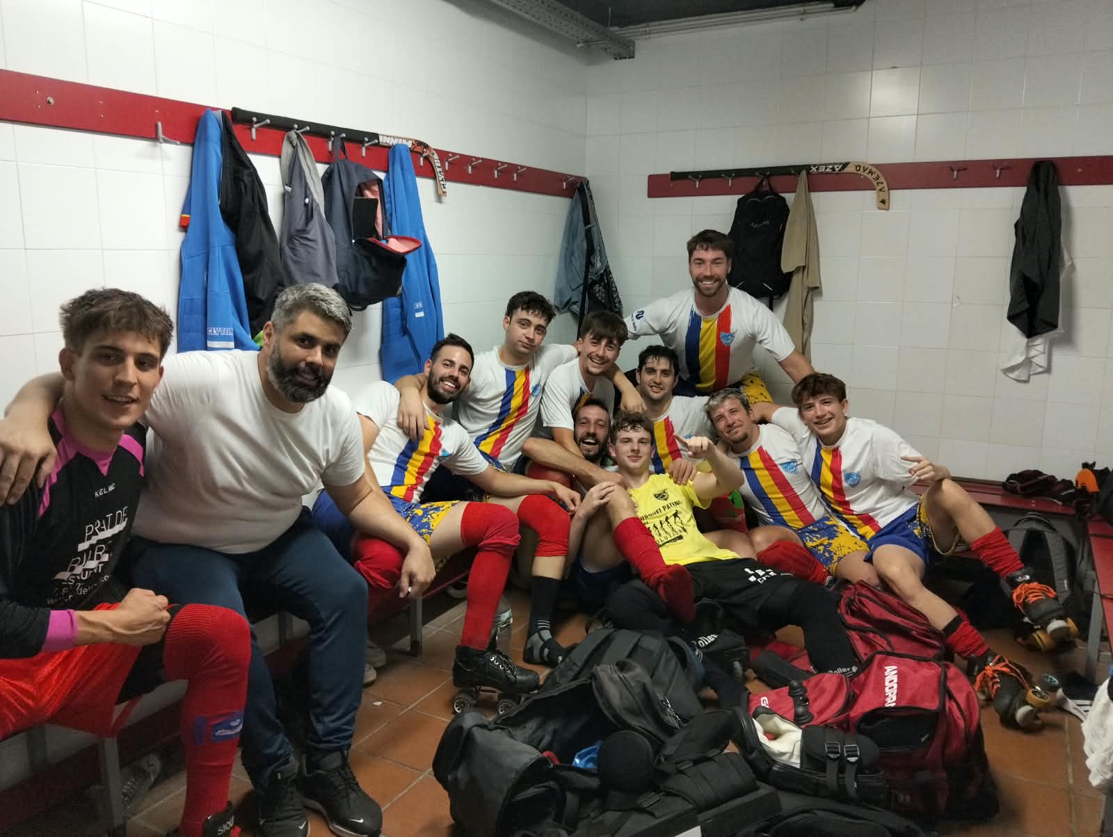 L’Andorra Hoquei Club estrena la temporada a Primera Catalana amb un valuós empat a Castellar (5-5).