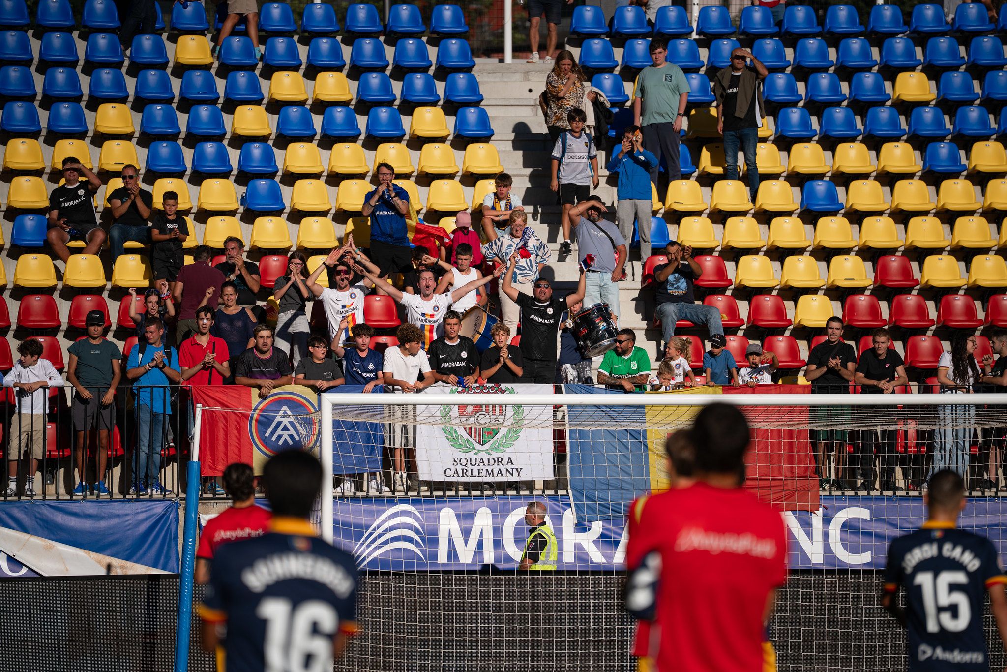Els jugadors van agraïr el suport de l'afició tot i tornar a caure a l'estadi d'Encamp.