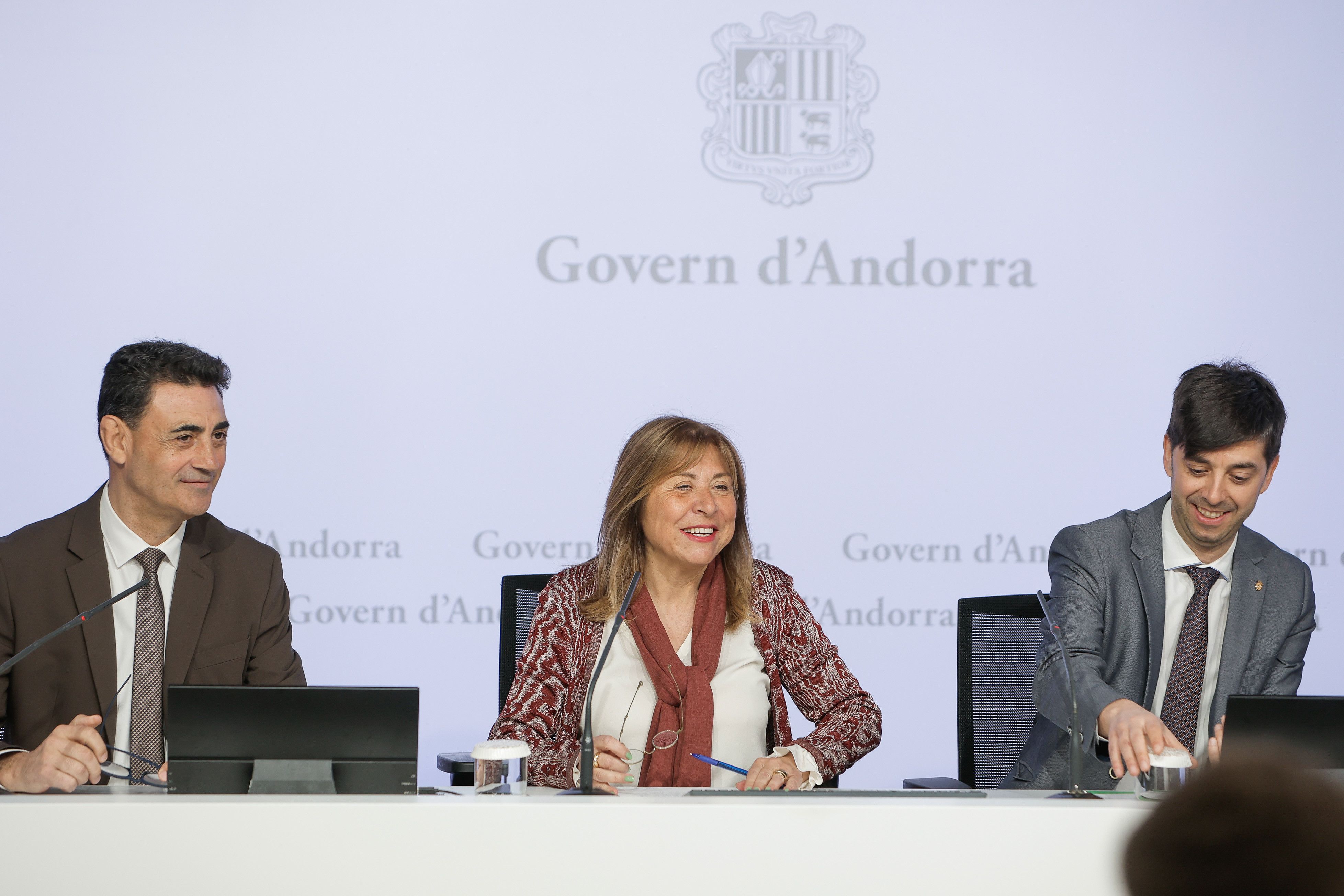 Conxita Marsol i Sergi González en una roda de premsa conjunta.