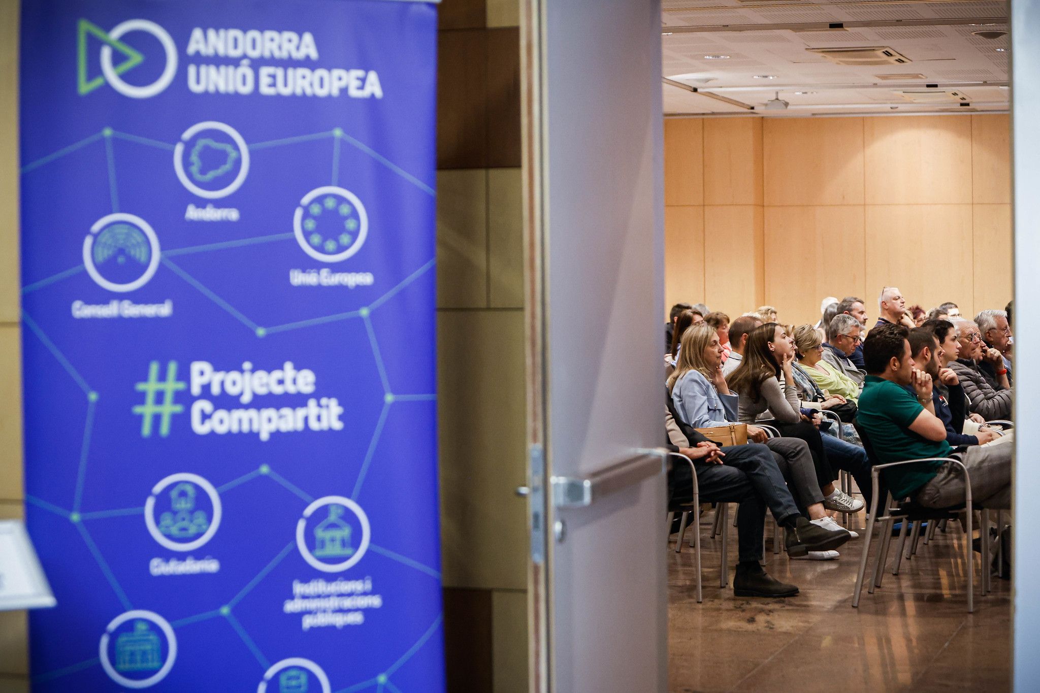 Un acte del Govern dedicat a informar sobre l'acord d'associació.