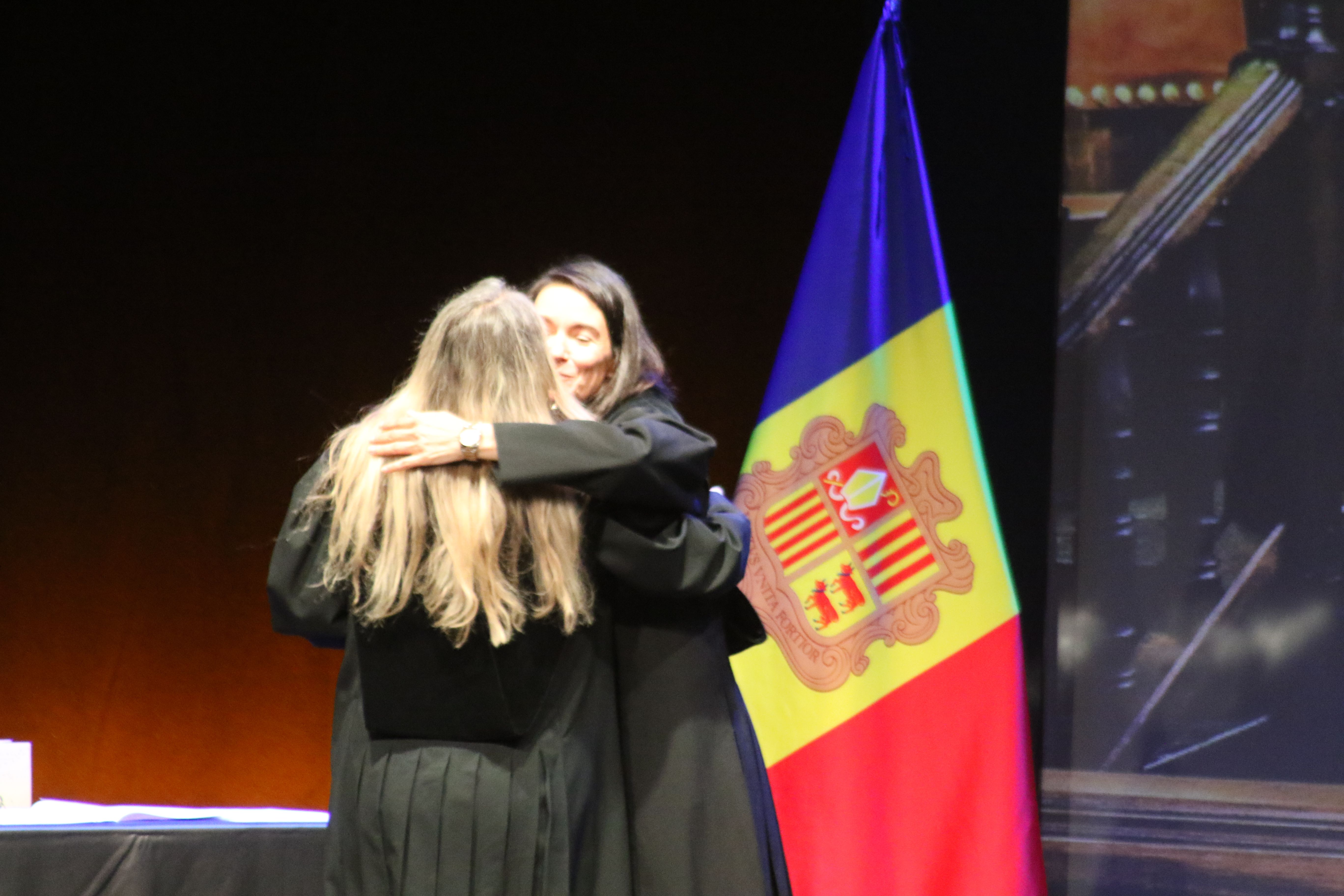 Sophie Bellocq ha estat distingida pels 25 anys de col·legiació. Sophie Bellocq ha estat distingida pels 25 anys de col·legiació.