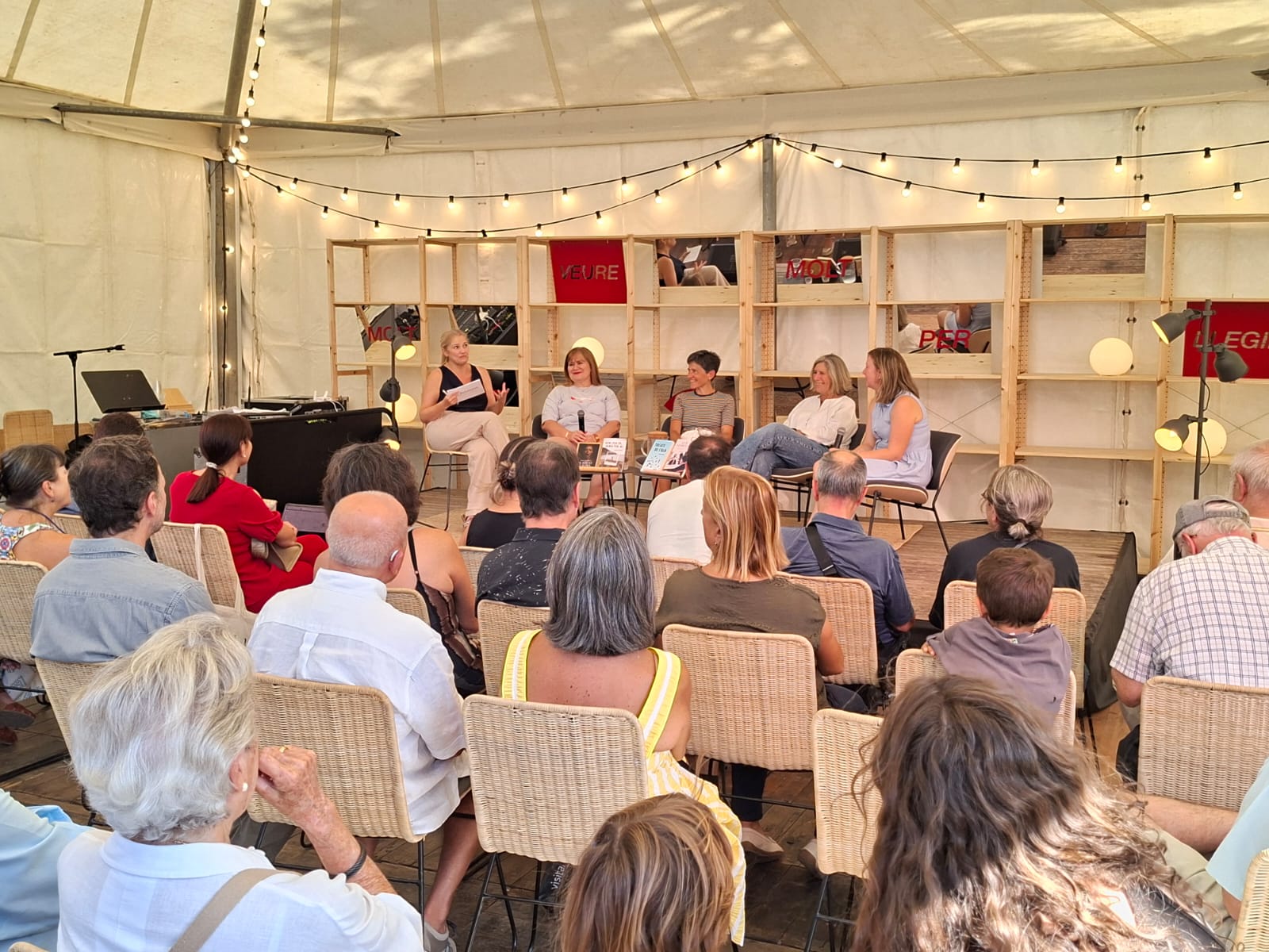 Participants al Matí d'Andorra de la Setmana del Llibre en Català. Participants al Matí d'Andorra de la Setmana del Llibre en Català.