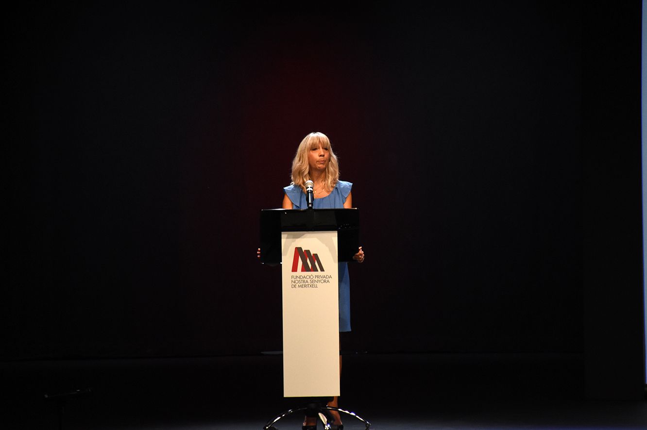 Celine Mandicó durant el discurs d'un inici de curs. Celine Mandicó durant el discurs d'un inici de curs.