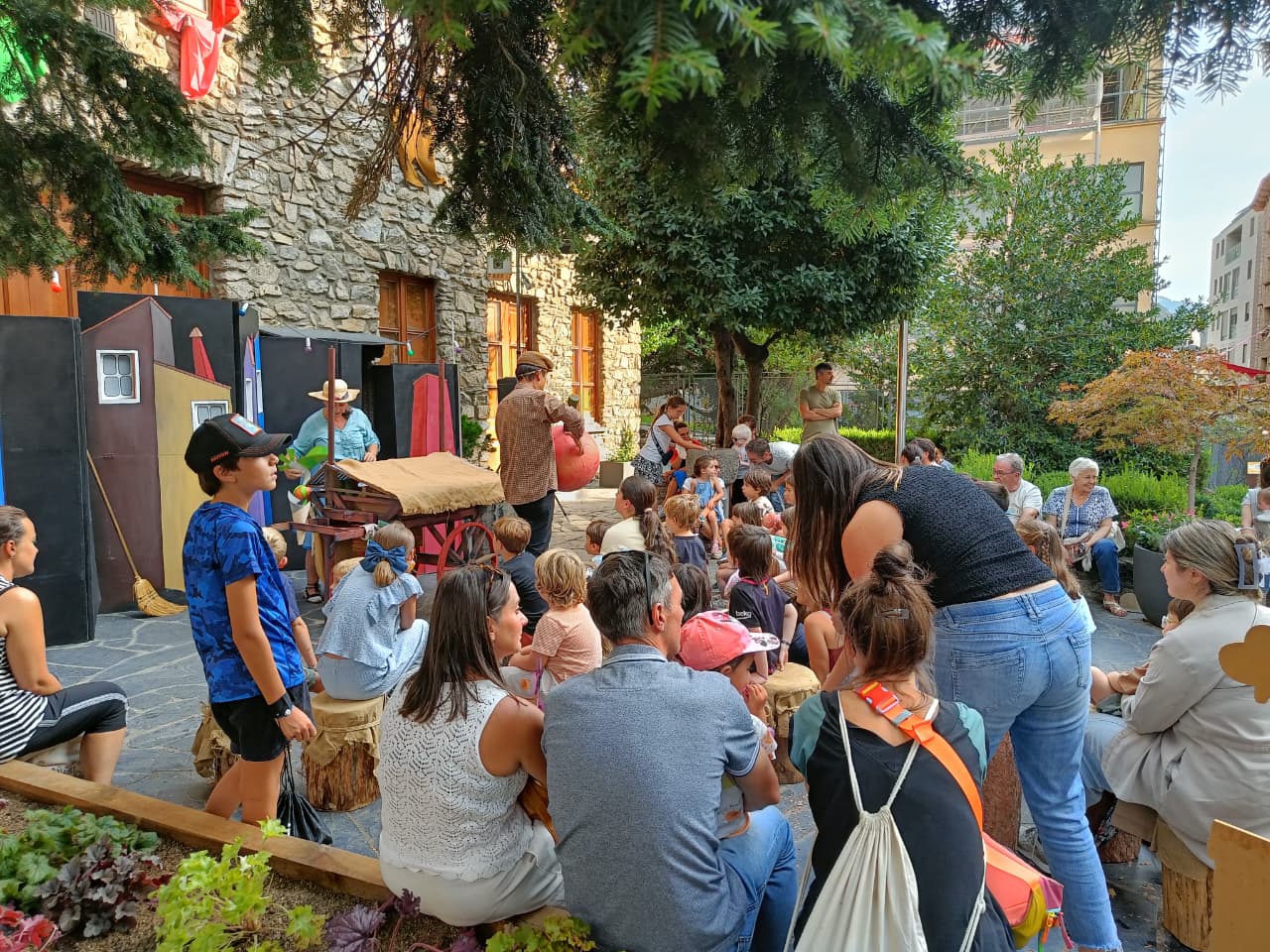 Un dels espectacles d'aquest diumenge a la Vila Medieval. Un dels espectacles d'aquest diumenge a la Vila Medieval.