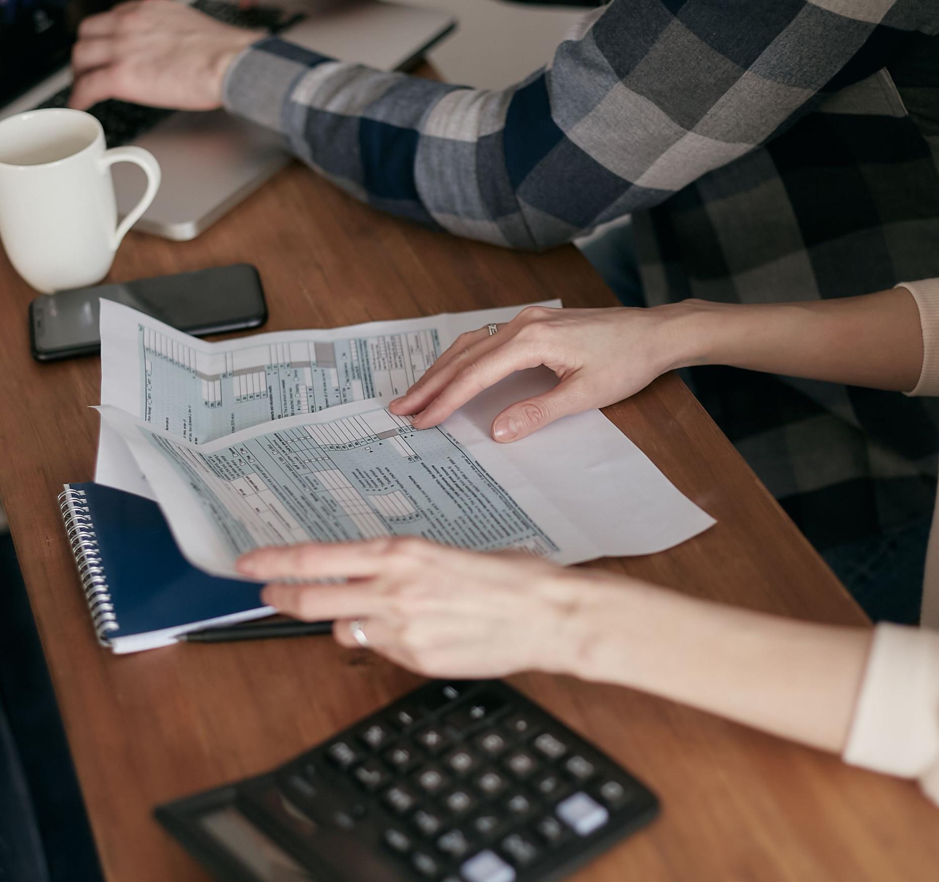 El nou pla reforça la qualitat, la transparència i la comparabilitat de la informació financera de les entitats. El nou pla reforça la qualitat, la transparència i la comparabilitat de la informació financera de les entitats.