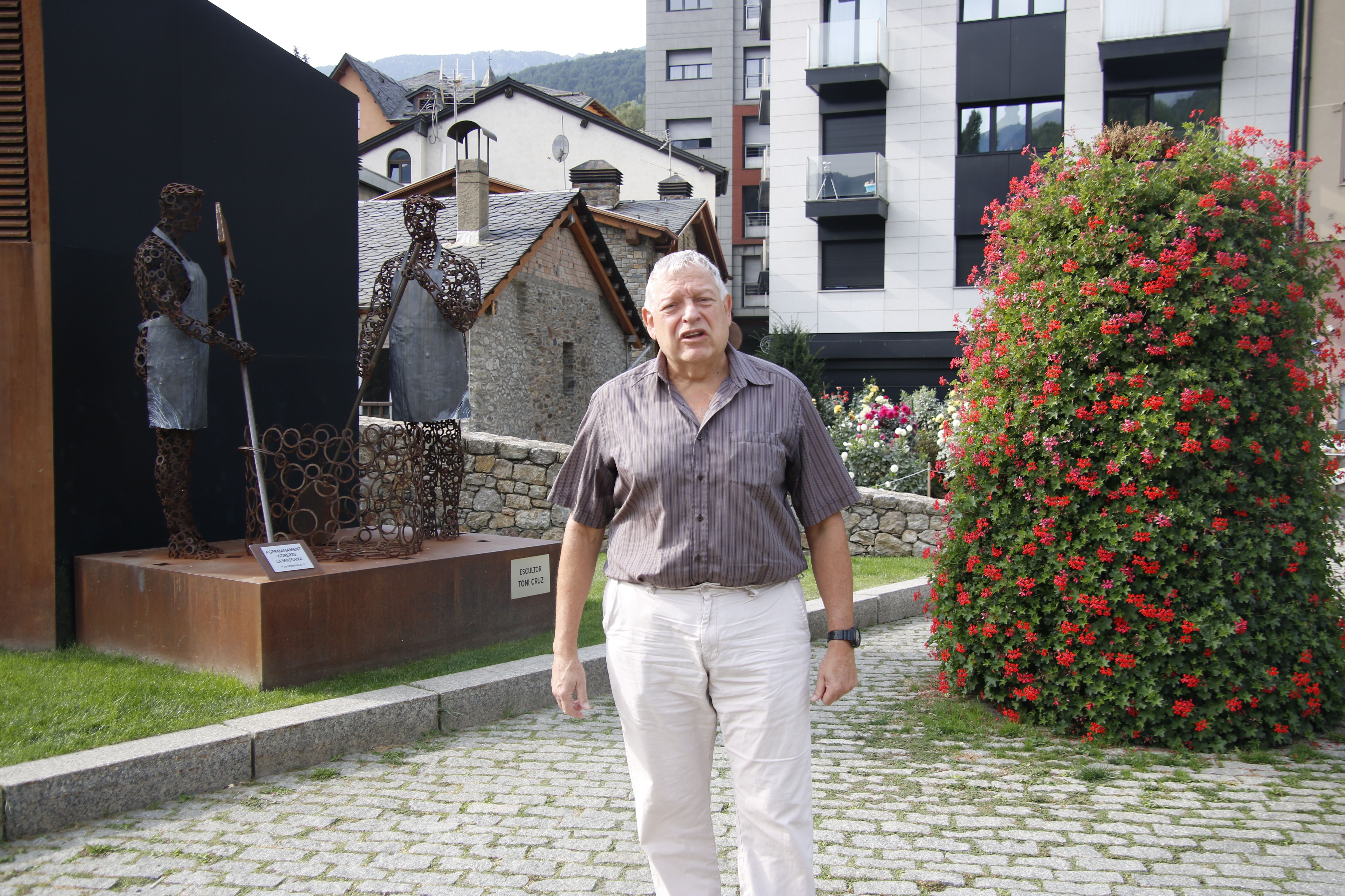 Jordi Verdaguer, president de Ciutadans Compromesos. La portaveu del Sindicat, Rebeca Bonache.