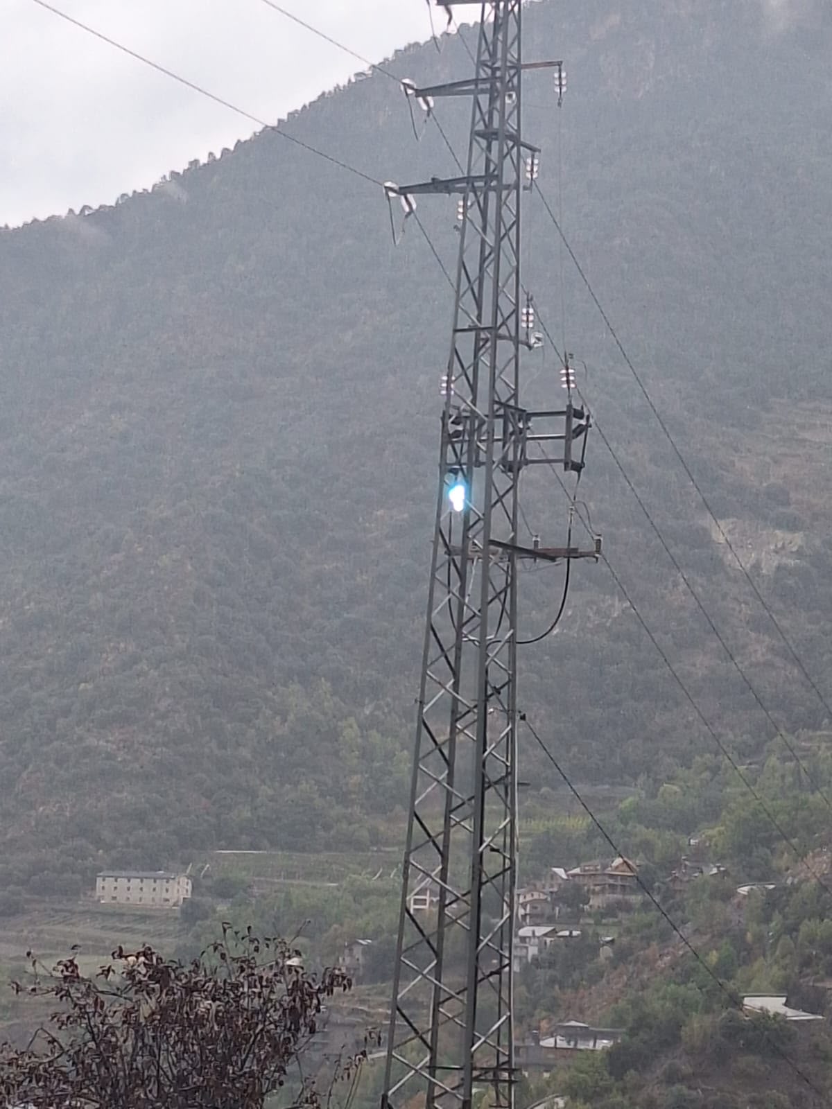 La torres afectada per la incidència. La torres afectada per la incidència.