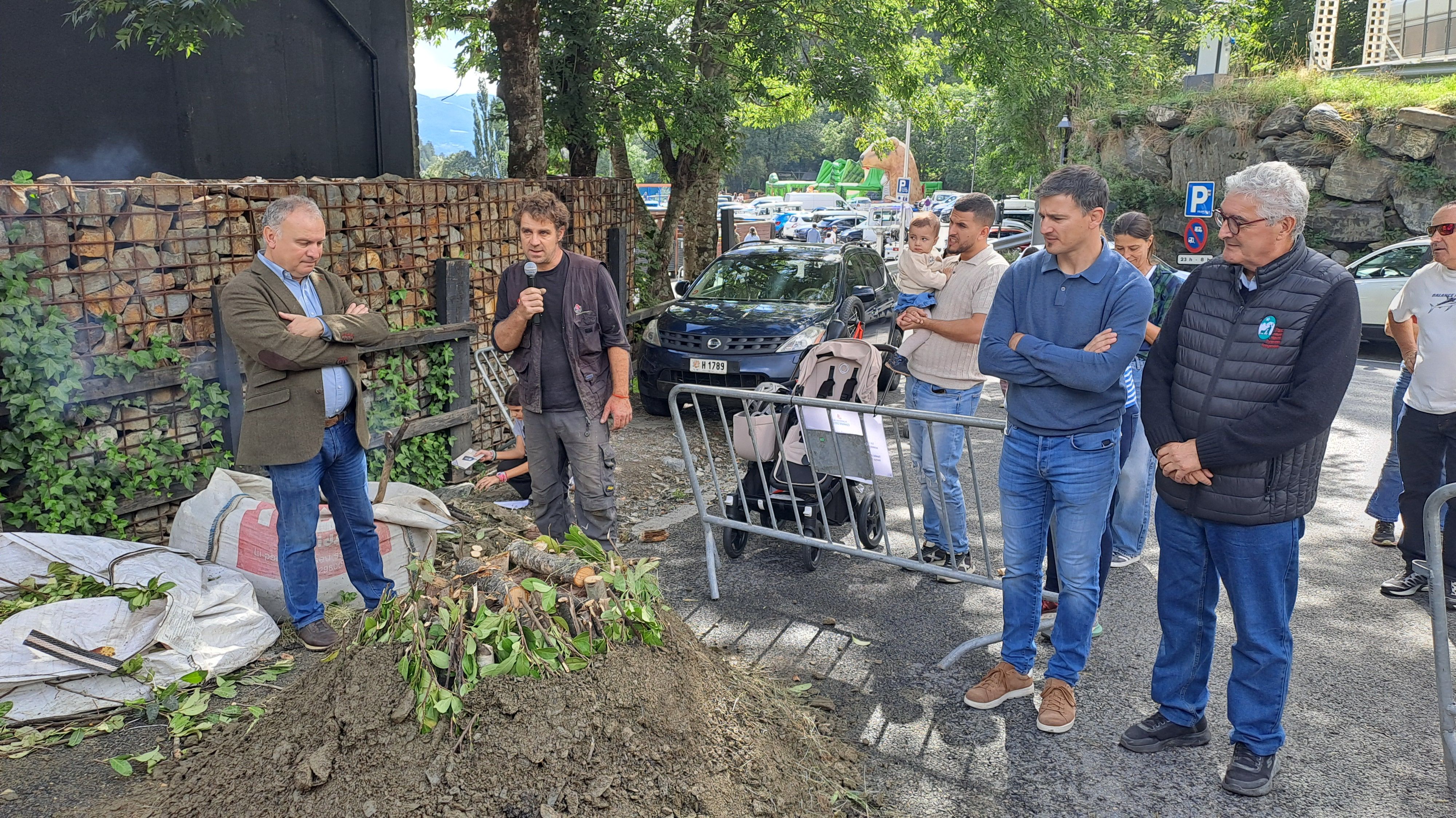 Preparant la carbonera.
