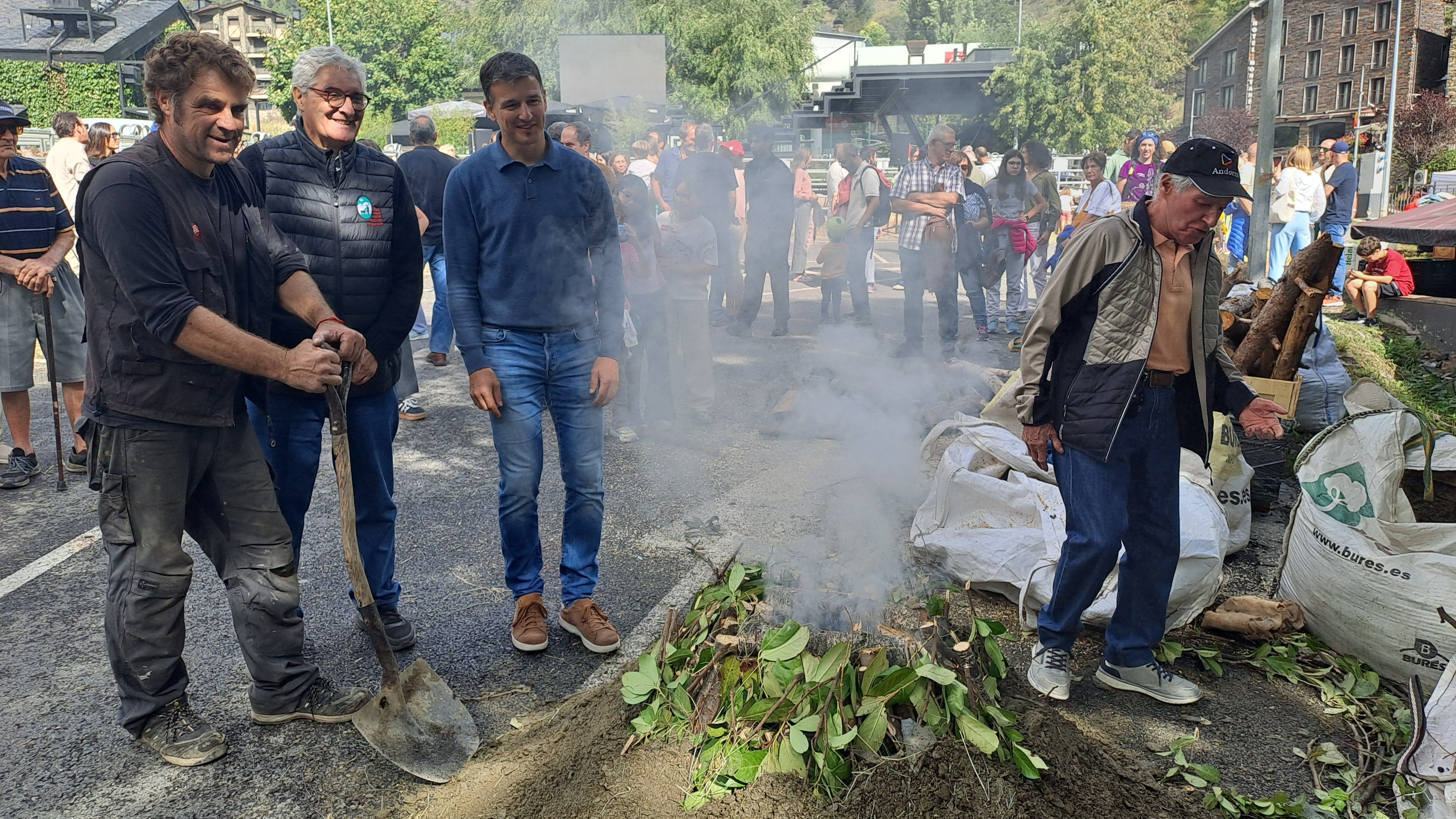 La carbonera ja en marxa.