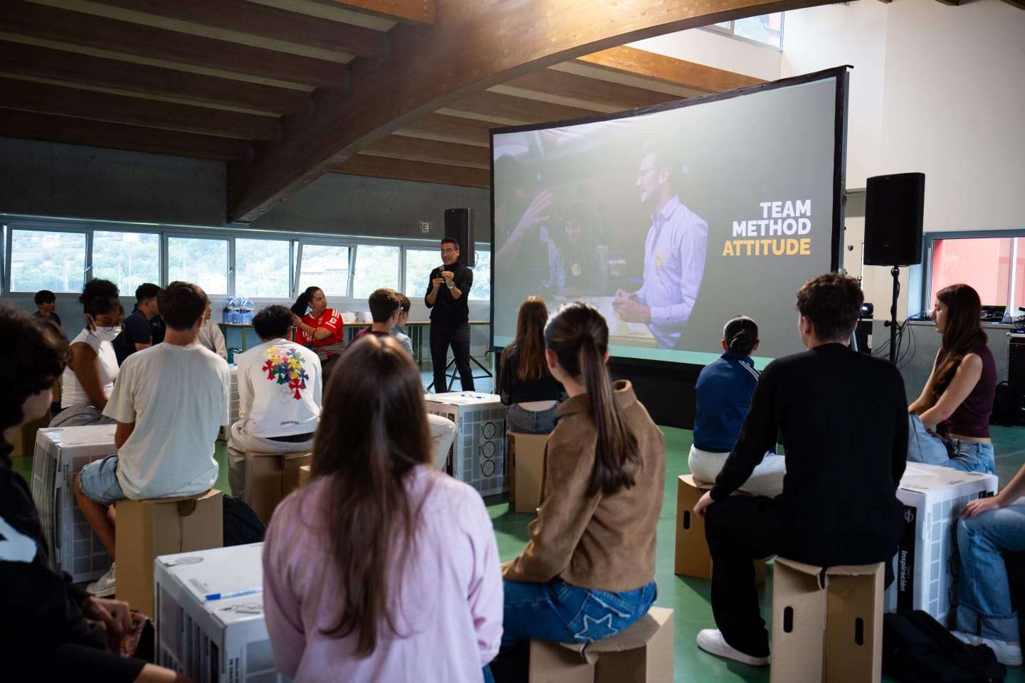 Prop de 240 alumnes participen en la trobada de la Xarxa d’Escoles Emprenedores i Innovadores.