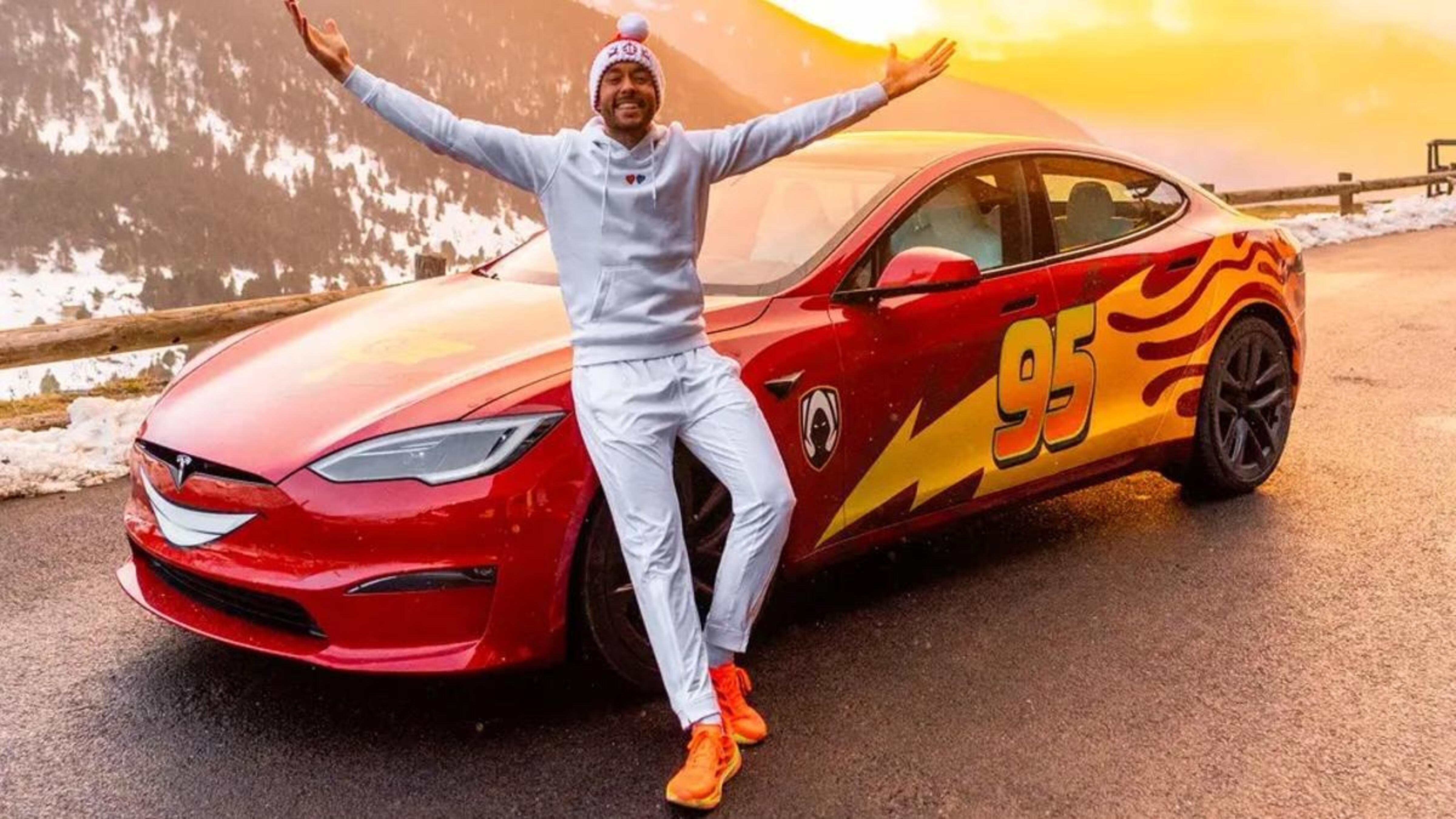 'The Grefg' amb el Tesla que promocionava sortejar.