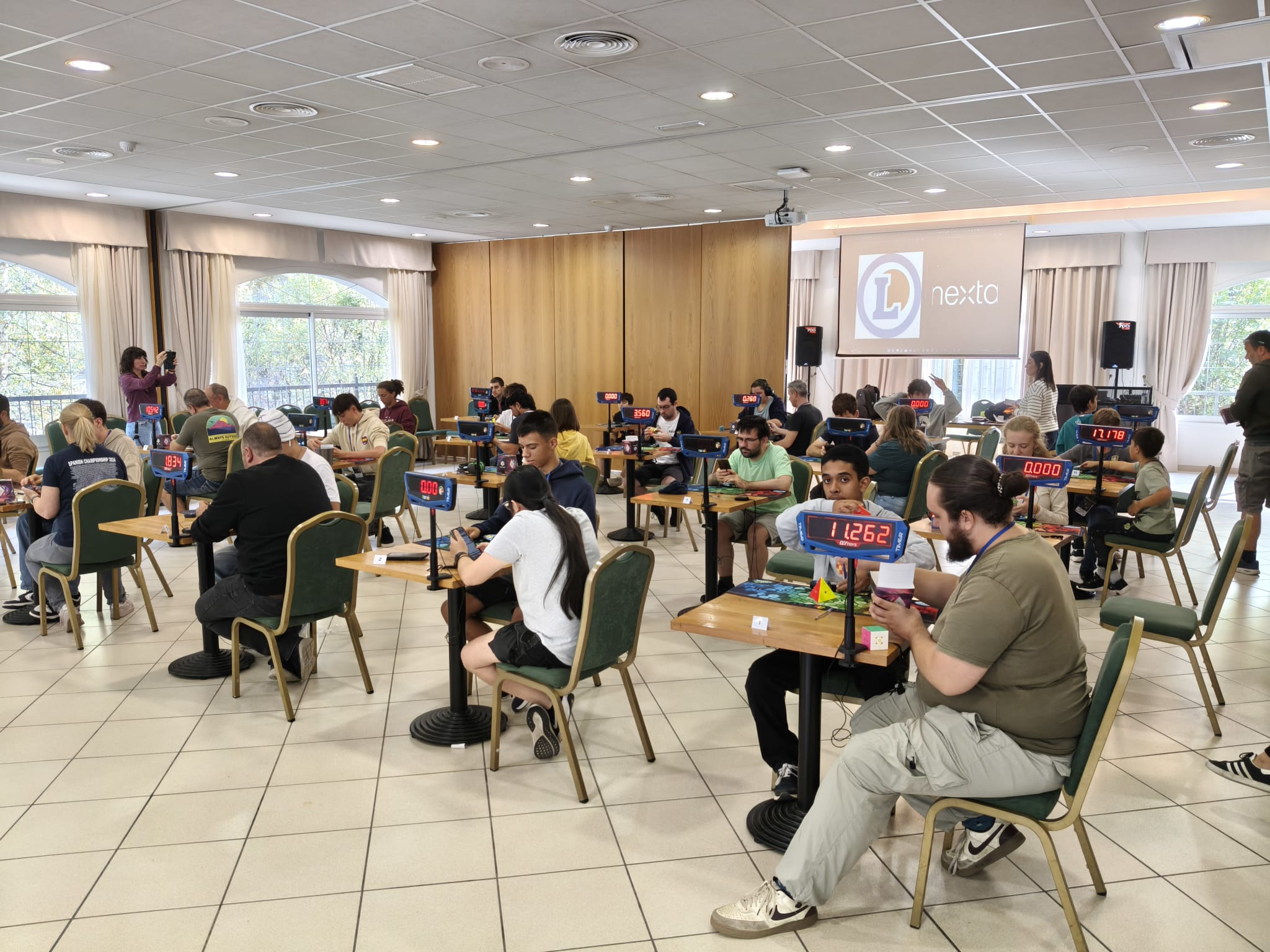 Una vista de la sala on es du a terme la competició.