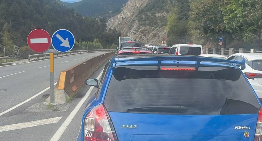 Retencions per arribar a Canillo.