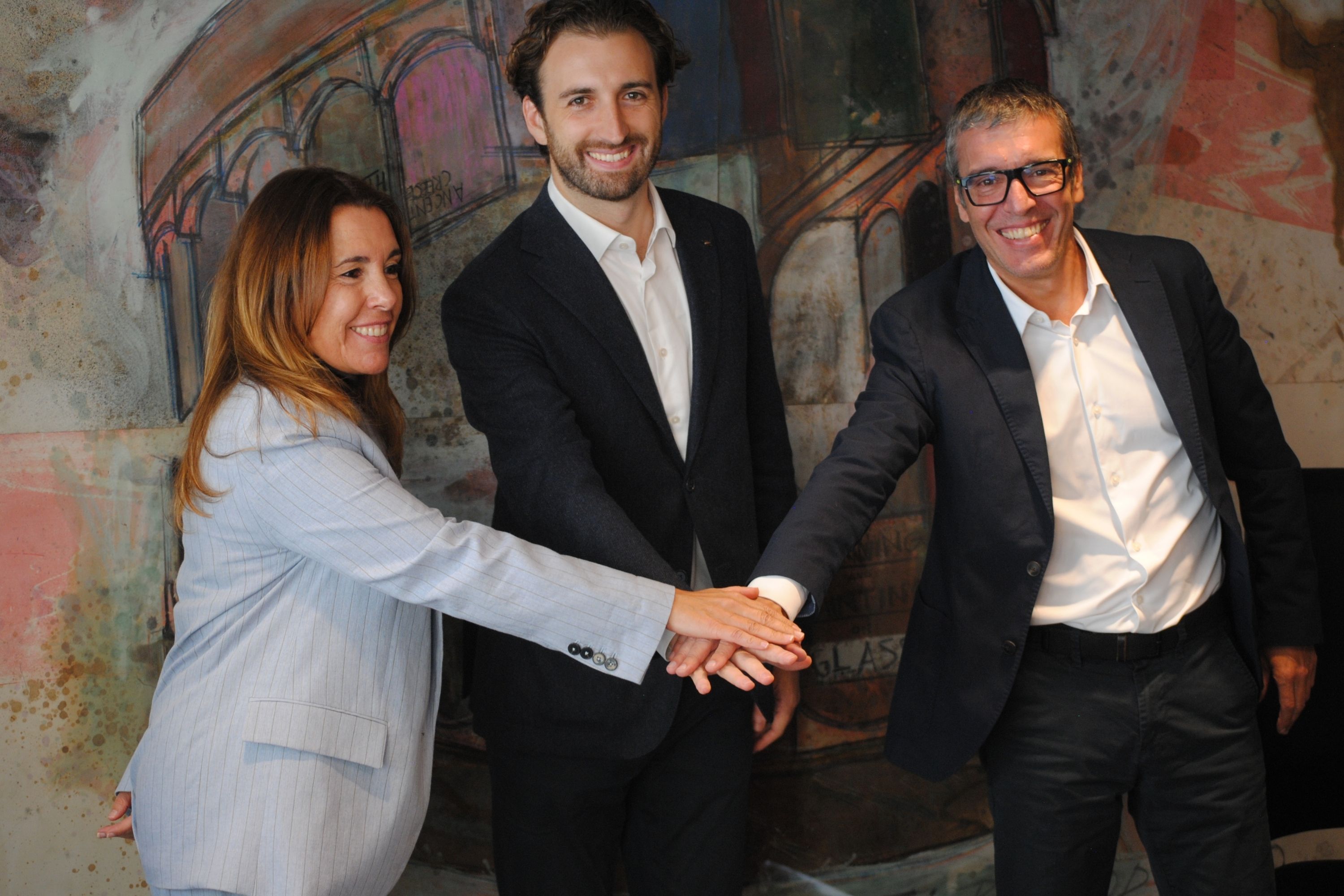 Andreu Tomàs, al centre, amb Anna Ros i David Camps, cofundadors d Andornet. Andreu Tomàs, al centre, amb Anna Ros i David Camps, cofundadors d Andornet.