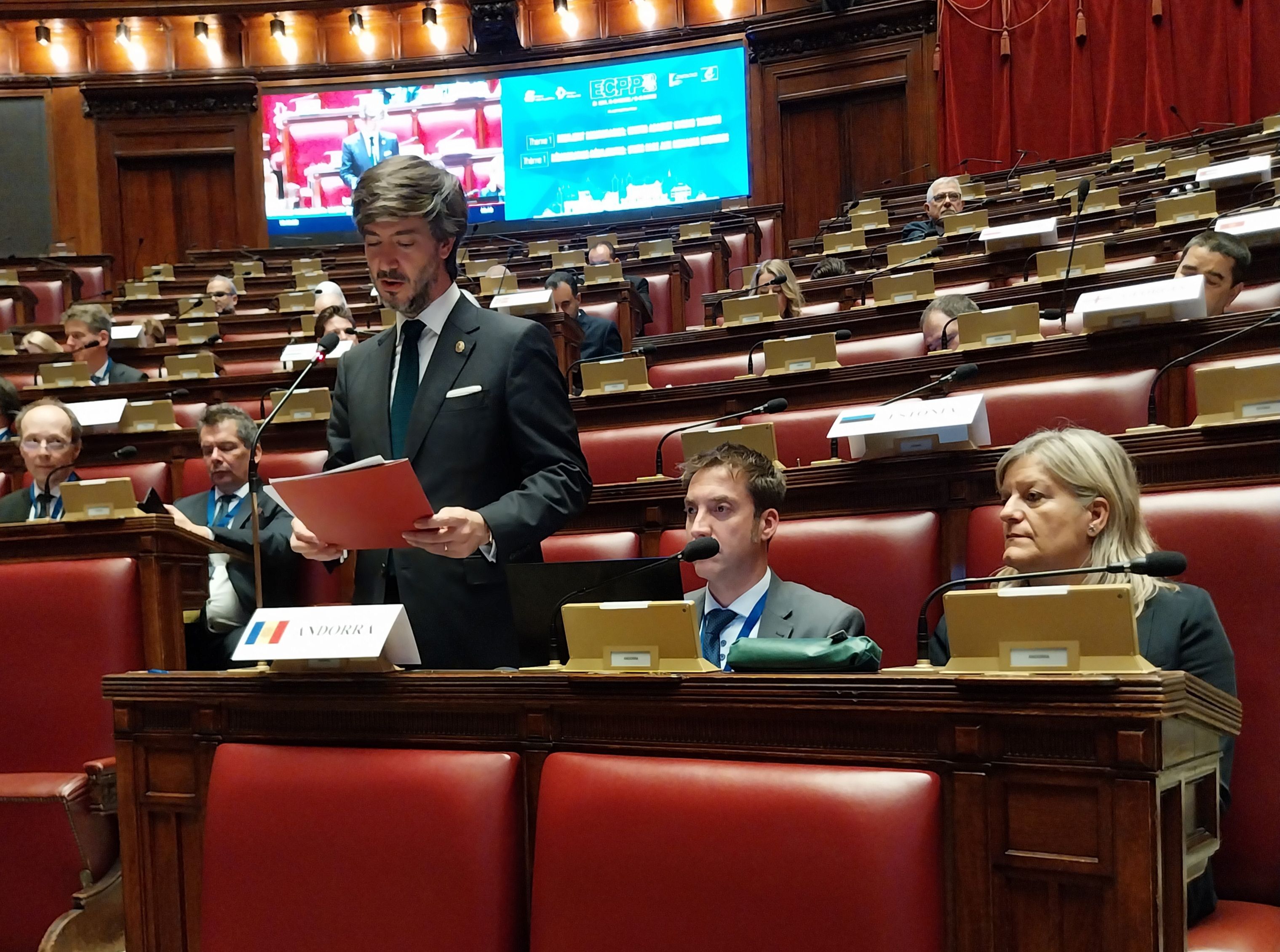 El síndic destaca la resiliència democràtica d’Andorra a la Conferència Europea de Presidents de Parlaments.