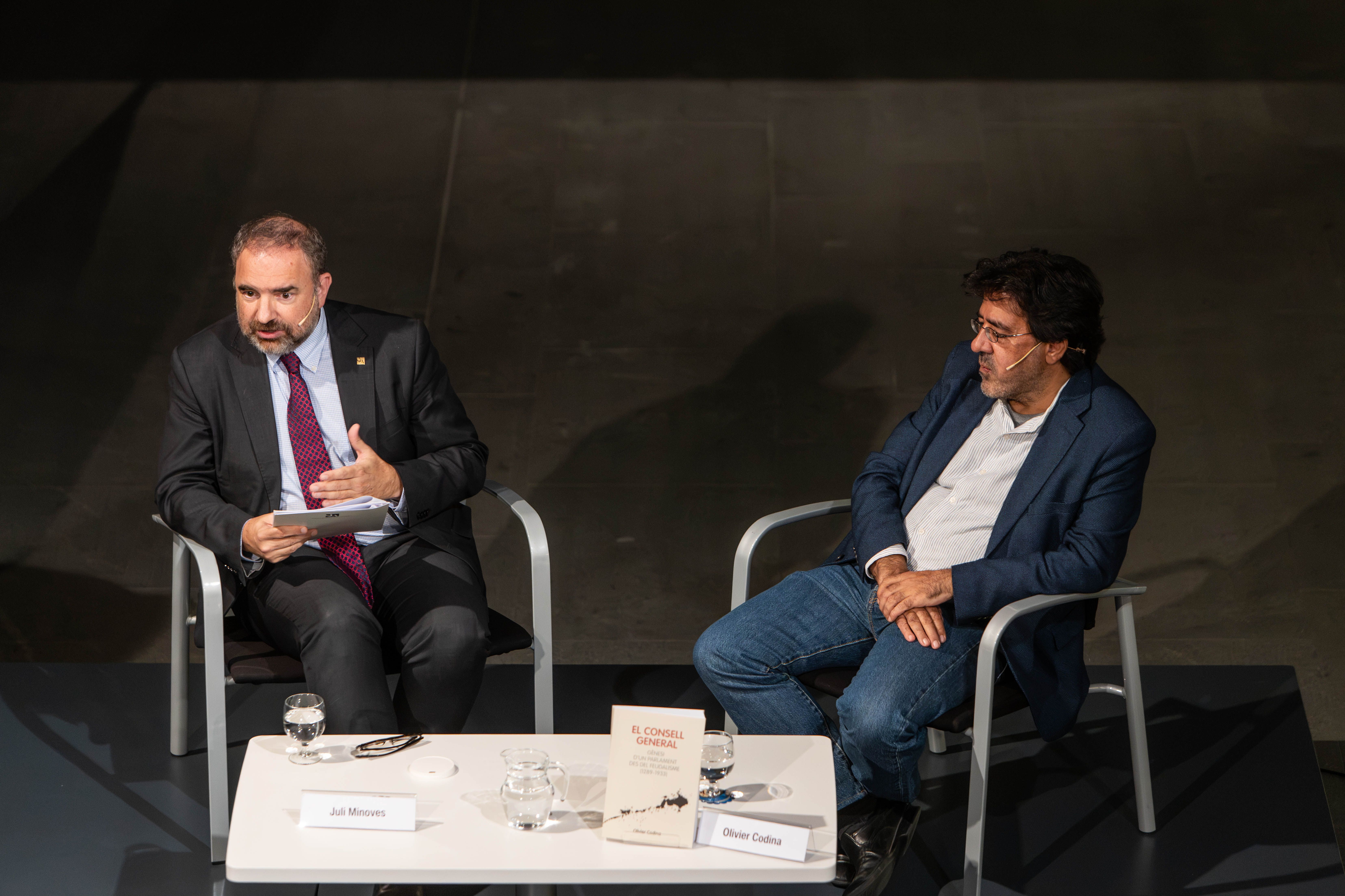 Presentació del llibre d'Olivier Codina 'El Consell General. Gènesi d'un parlament des del feudalisme (1289-1933)'. La portaveu del Sindicat, Rebeca Bonache.