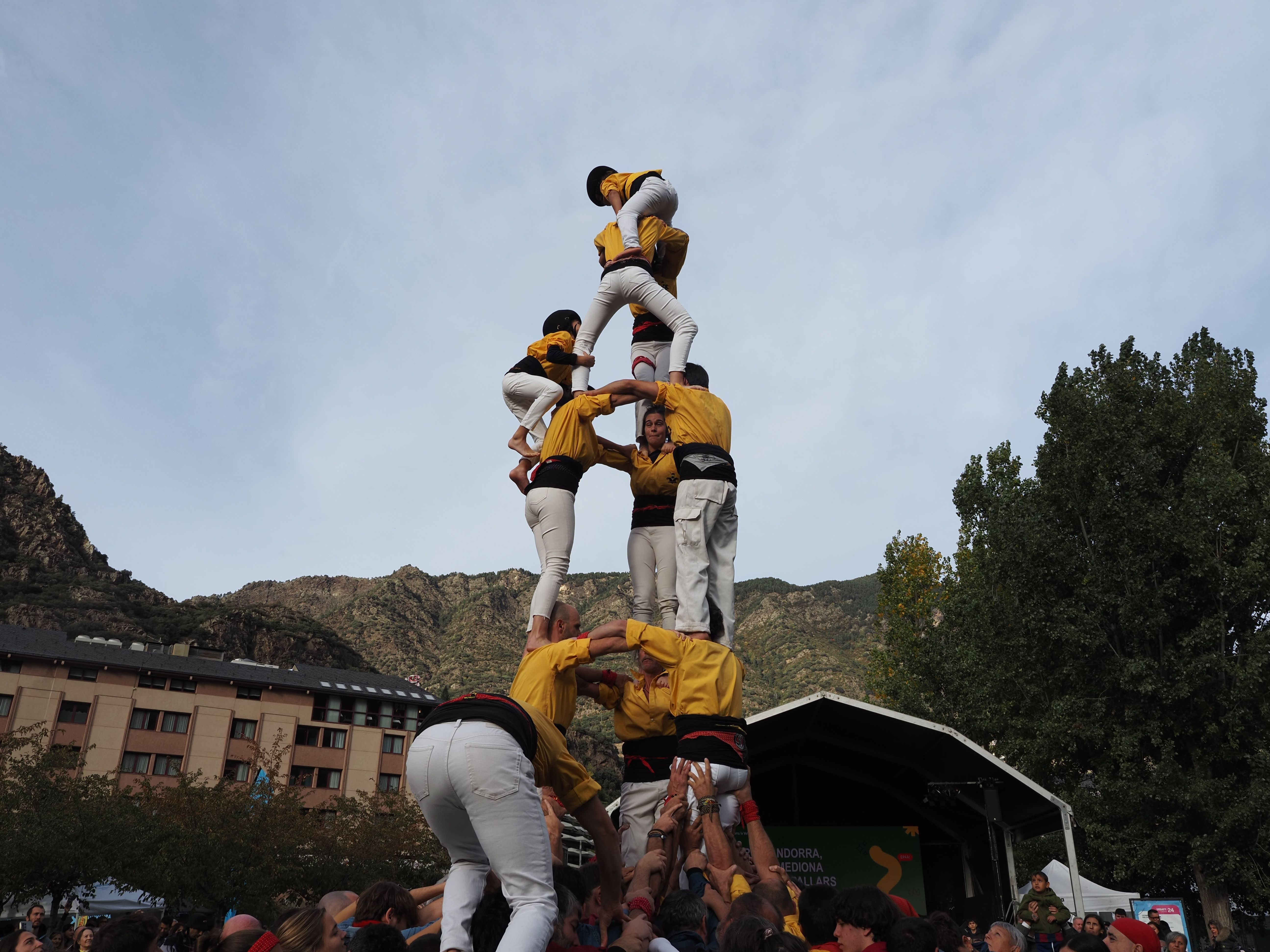 Un dels castells dels Malfargats. Un dels castells dels Malfargats.