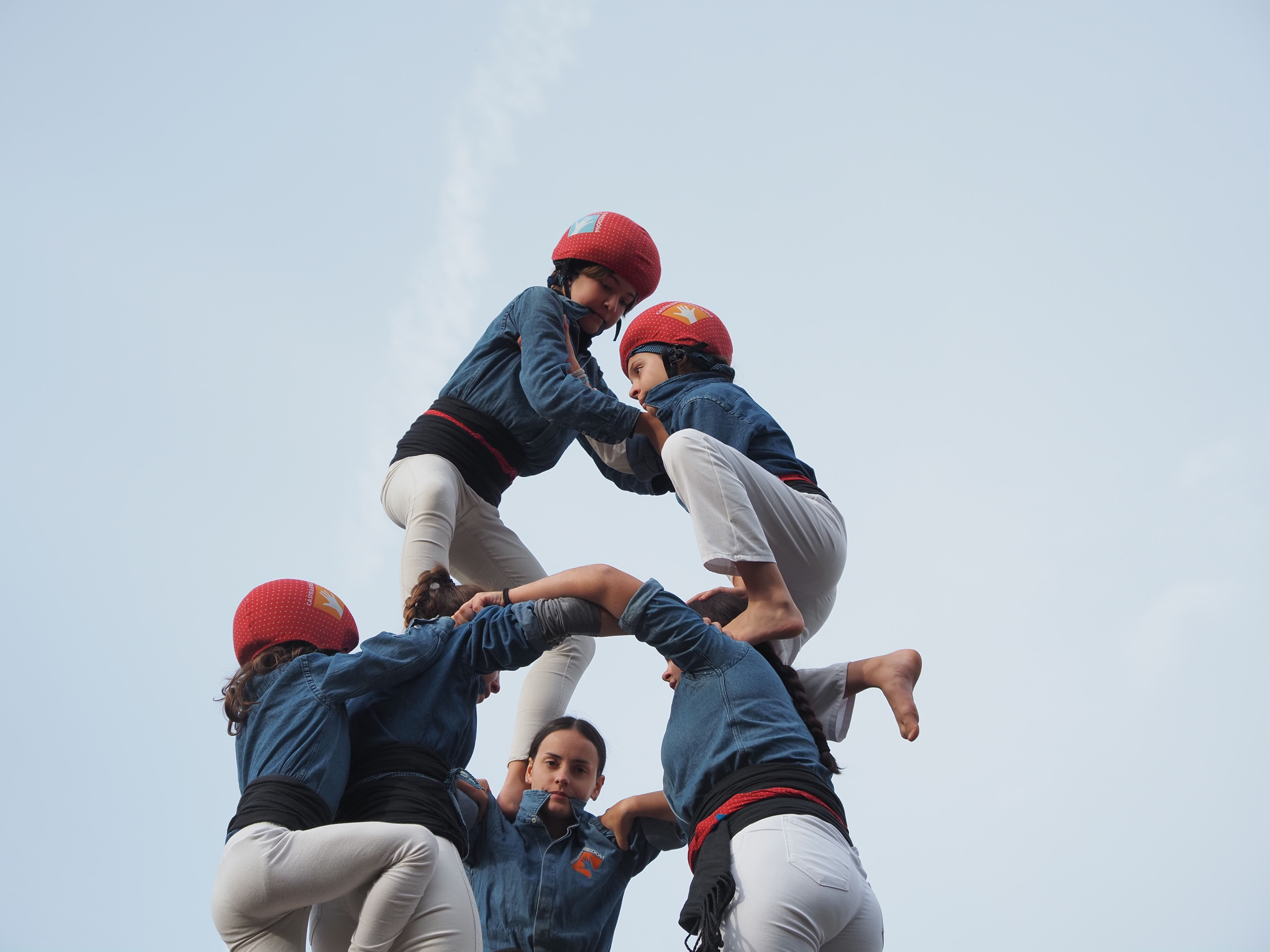 Els Castellers de Mediona en plena actuació. Els Castellers de Mediona en plena actuació.
