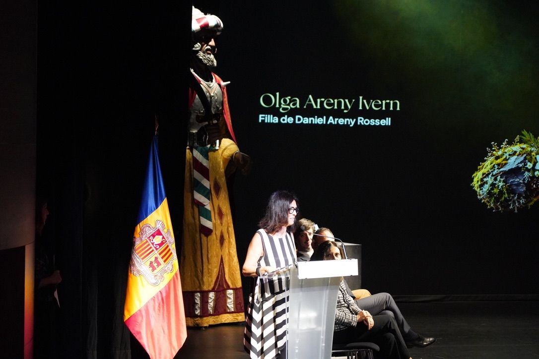 Parlament d'Olga Areny. Parlament d'Olga Areny.