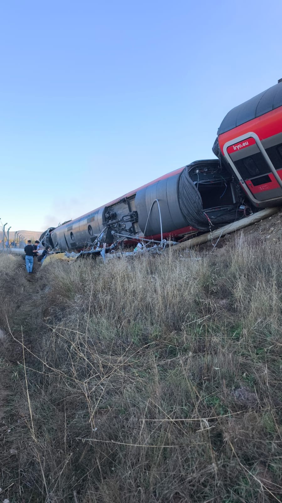 Almenys 30 morts i prop d'un centenar de ferits en l'accident ferroviari de Toledo. La portaveu del Sindicat, Rebeca Bonache.