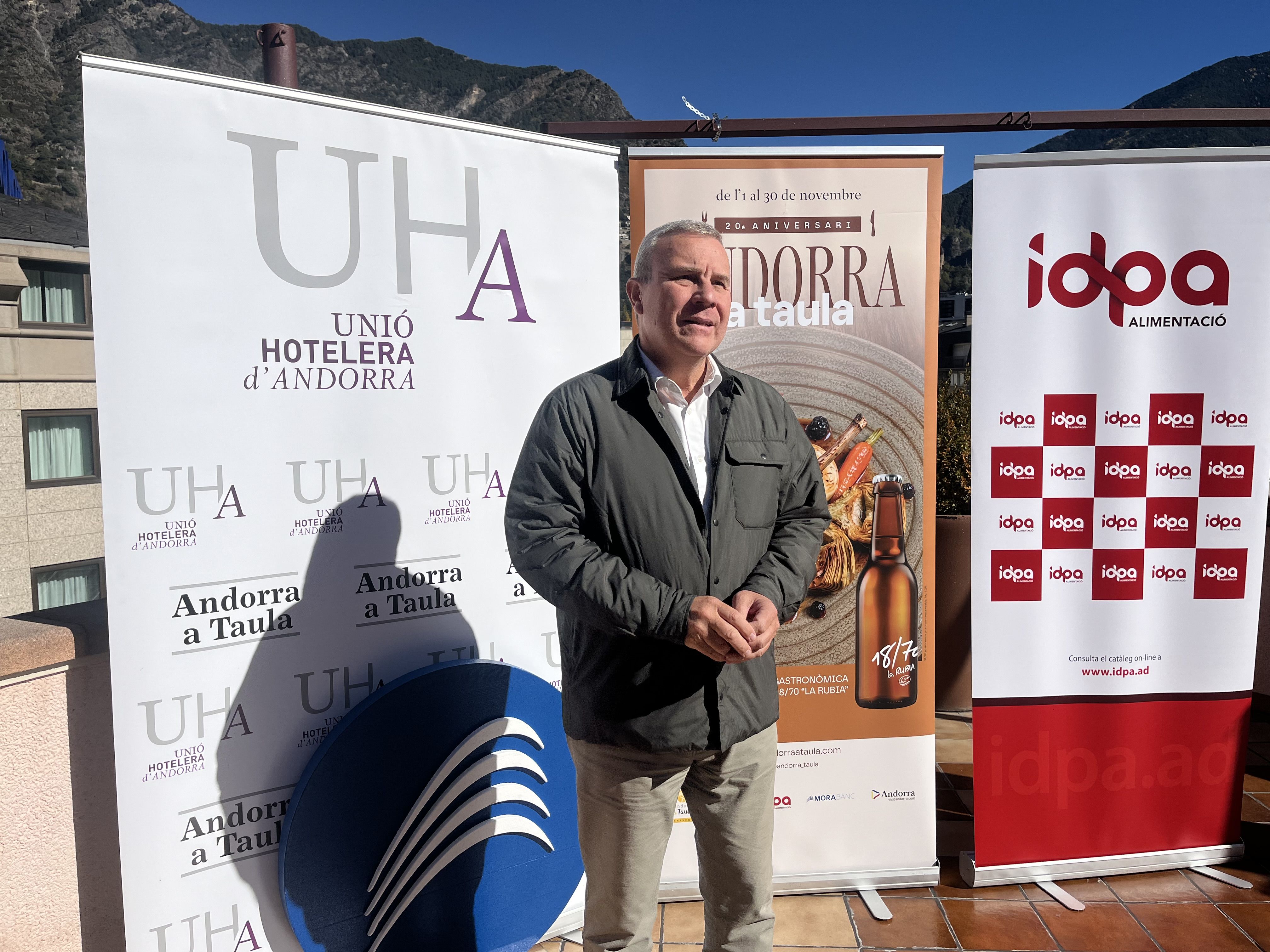 Jordi París, president de la Unió Hotelera d’Andorra. La portaveu del Sindicat, Rebeca Bonache.