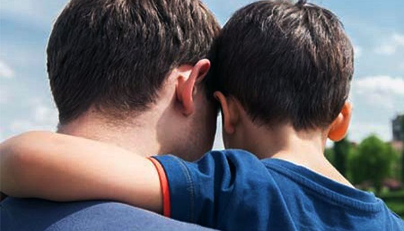 Els autònoms es queixen que no poden accedir a la prestació per fer-se càrrecs dels fills.