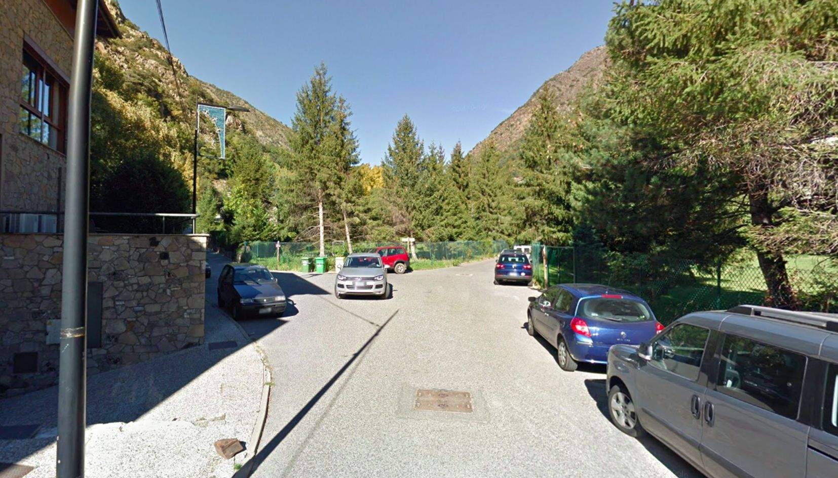 L'ara alliberat va ser detingut amb un company el juliol del 2017 quan estaven dins d'un vehicle aparcat a la zona de l'inici del camí ral.